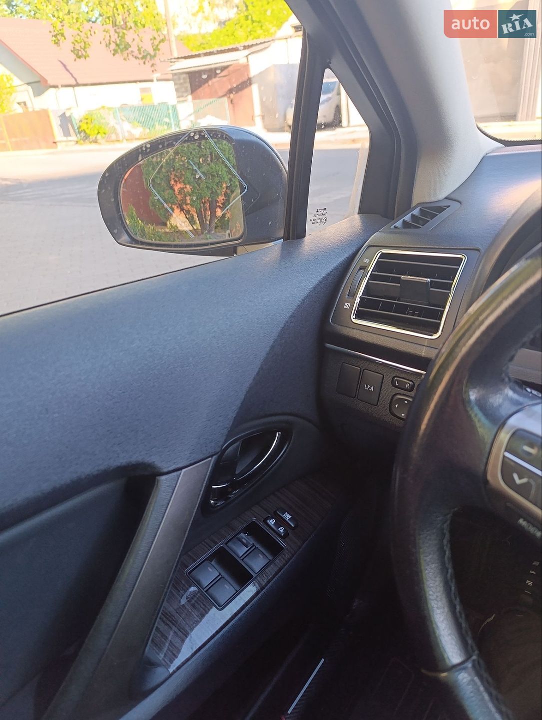 Toyota Avensis 2013 VIN SB1EB76L20E038881 фото оголошення 33 з 45