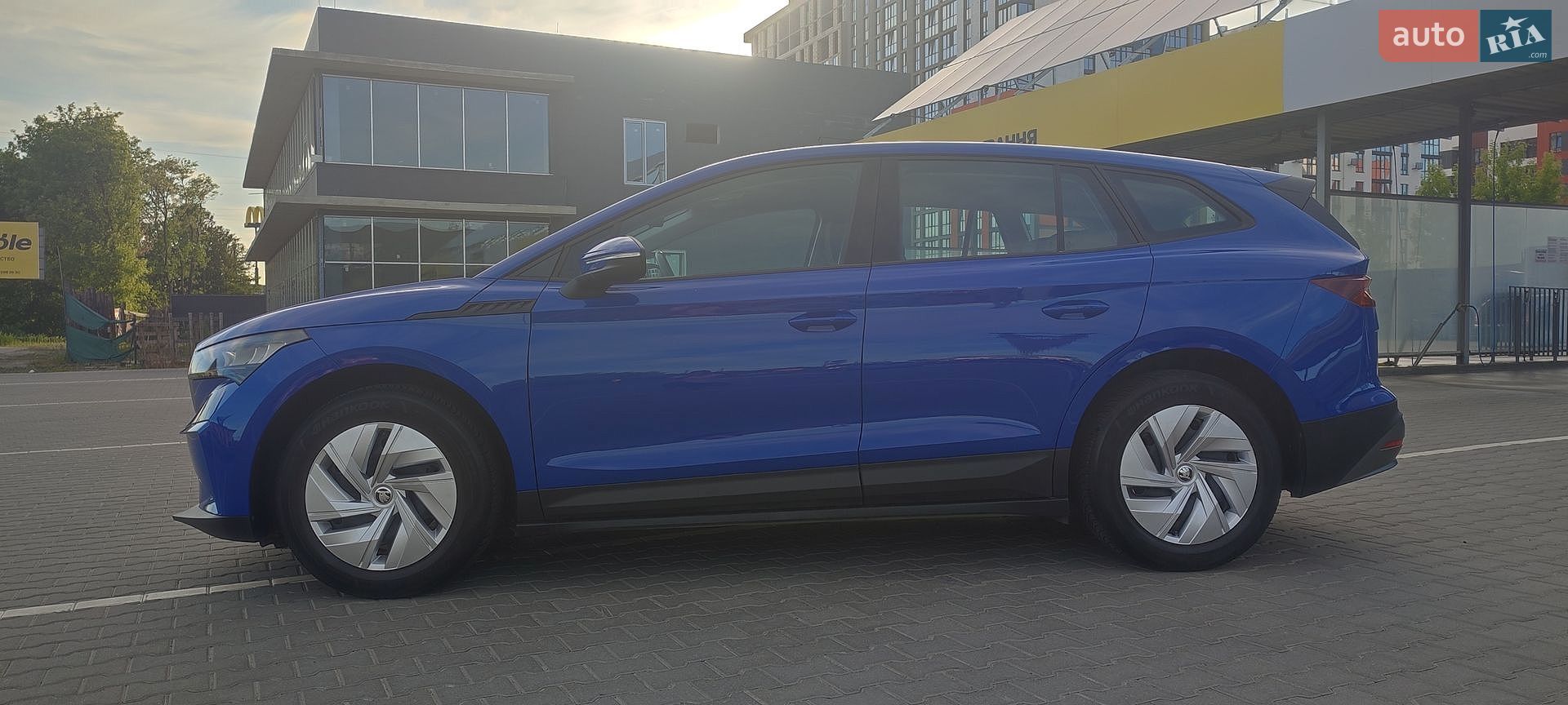 Skoda Enyaq iV 2022 VIN TMBJA7NY0NF052709 фото оголошення 7 з 26