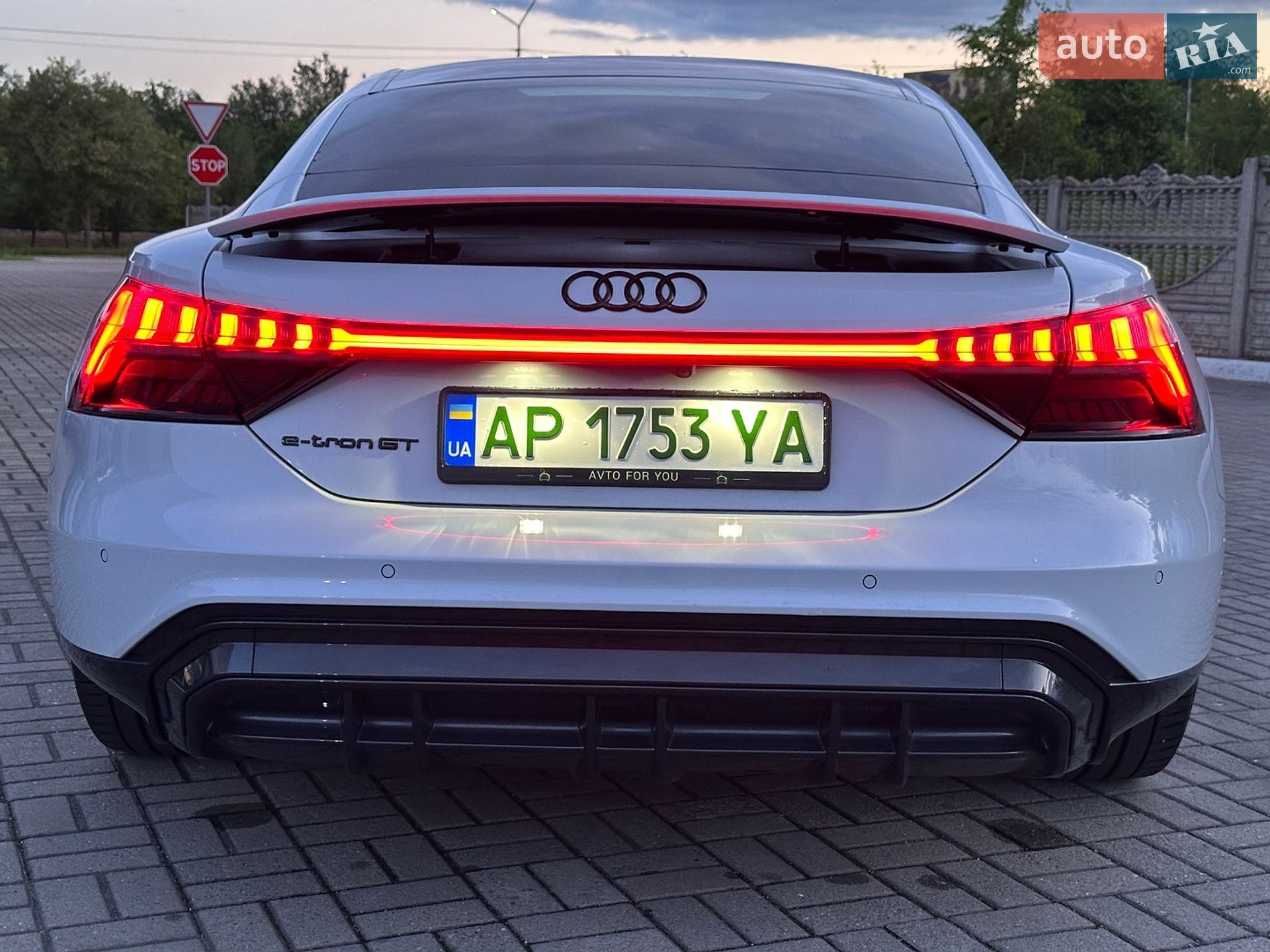 Audi e-tron GT 2021 VIN WAUDJBFW3N7004061 фото оголошення 23 з 62