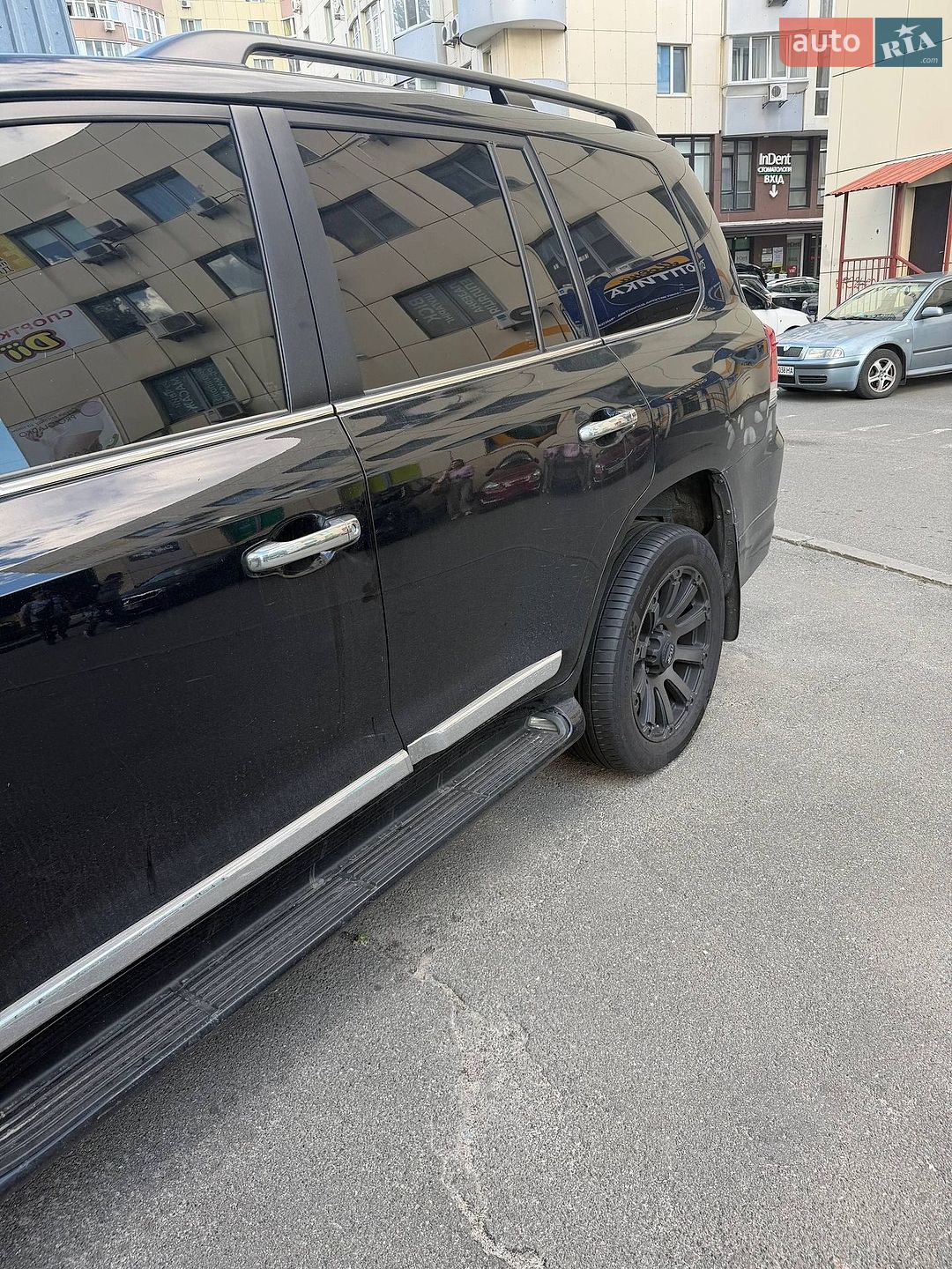 Toyota Land Cruiser 2019 VIN JTMCX05J304193490 фото оголошення 3 з 15