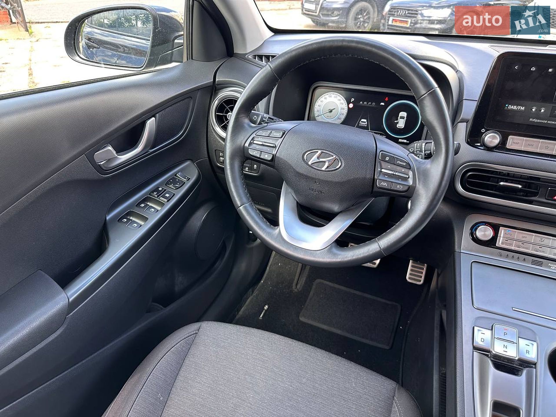 Hyundai Kona Electric 2022 VIN TMAK281HFNJ052338 фото оголошення 29 з 46