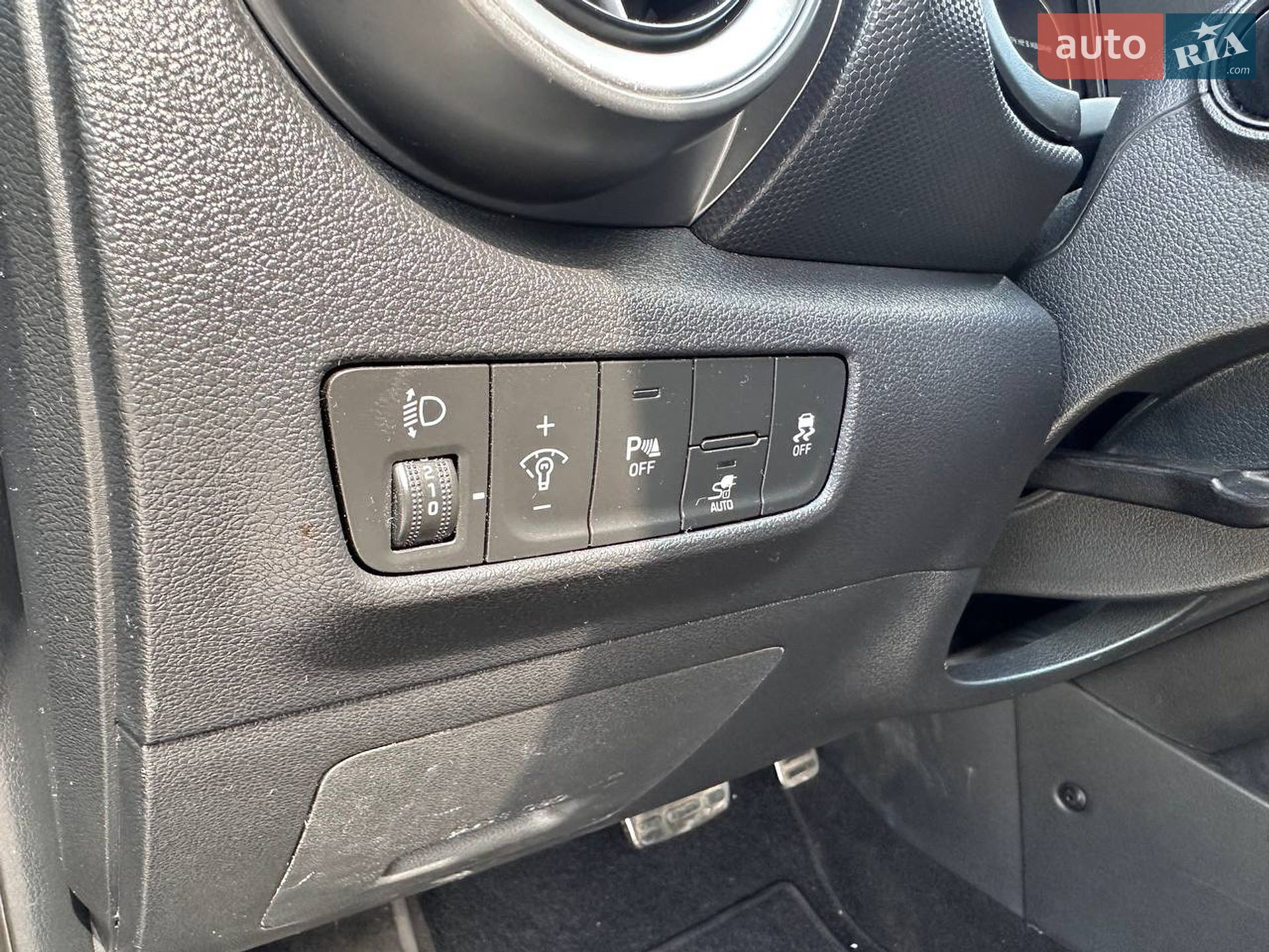 Hyundai Kona Electric 2022 VIN TMAK281HFNJ052338 фото оголошення 36 з 46