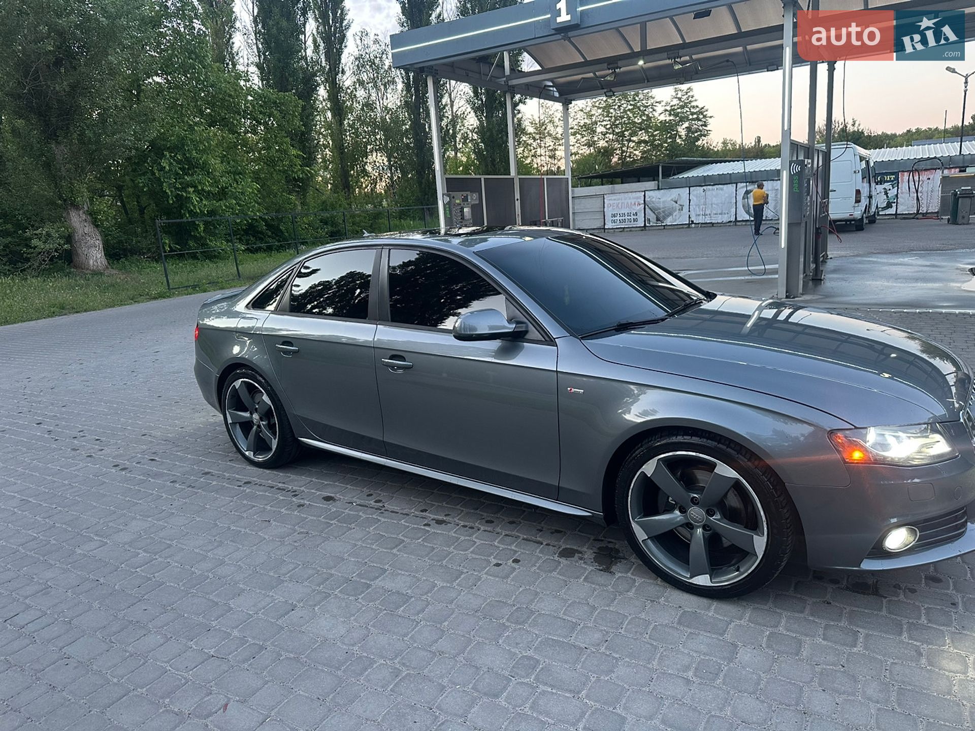 Audi A4 2011 VIN WAUKFAFL6CN002712 фото оголошення 15 з 16