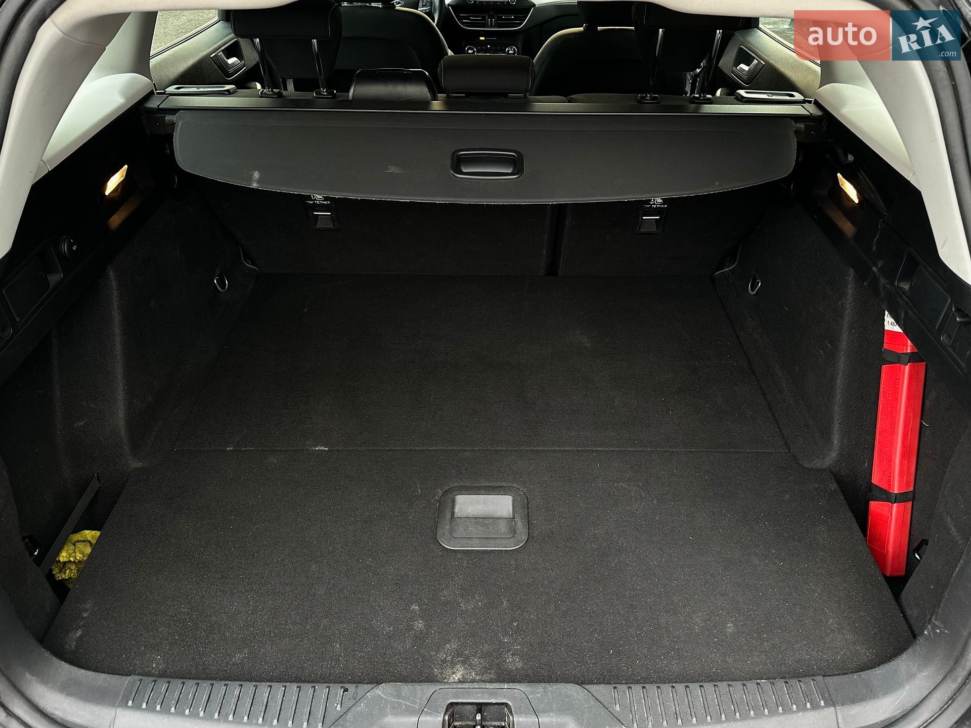 Ford Focus 2020 VIN WF0PXXGCHPLE17949 фото оголошення 18 з 53