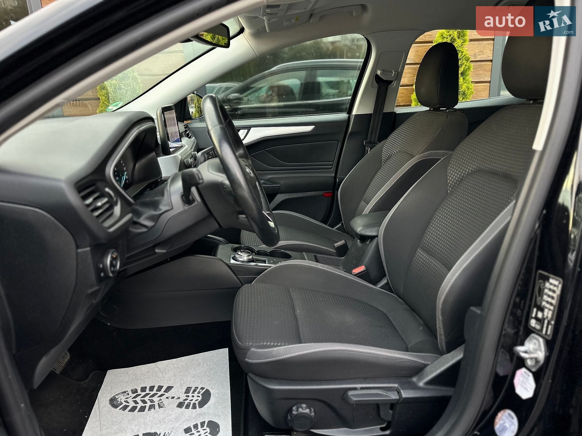 Ford Focus 2020 VIN WF0PXXGCHPLE17949 фото оголошення 28 з 53
