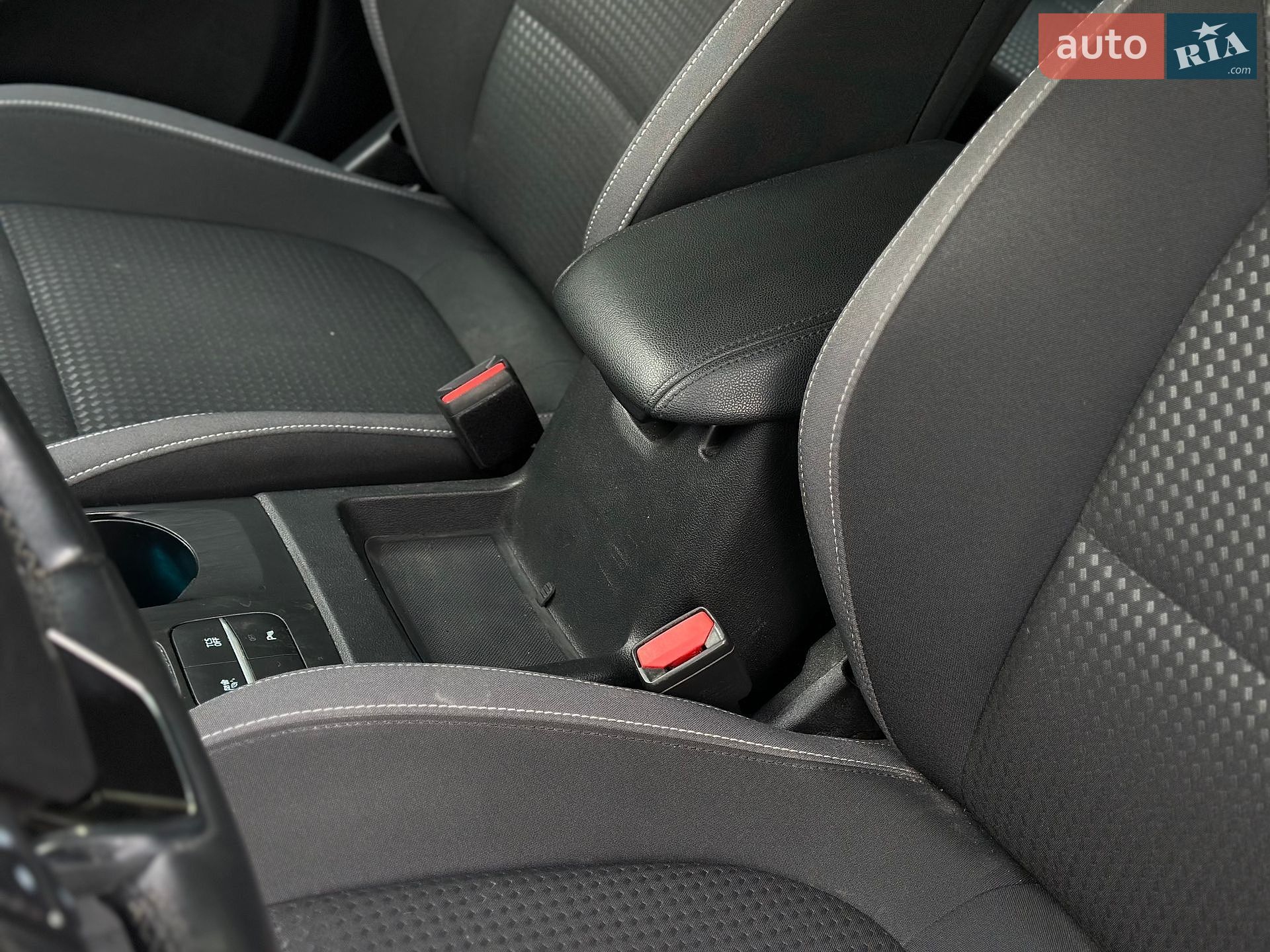 Ford Focus 2020 VIN WF0PXXGCHPLE17949 фото оголошення 48 з 53