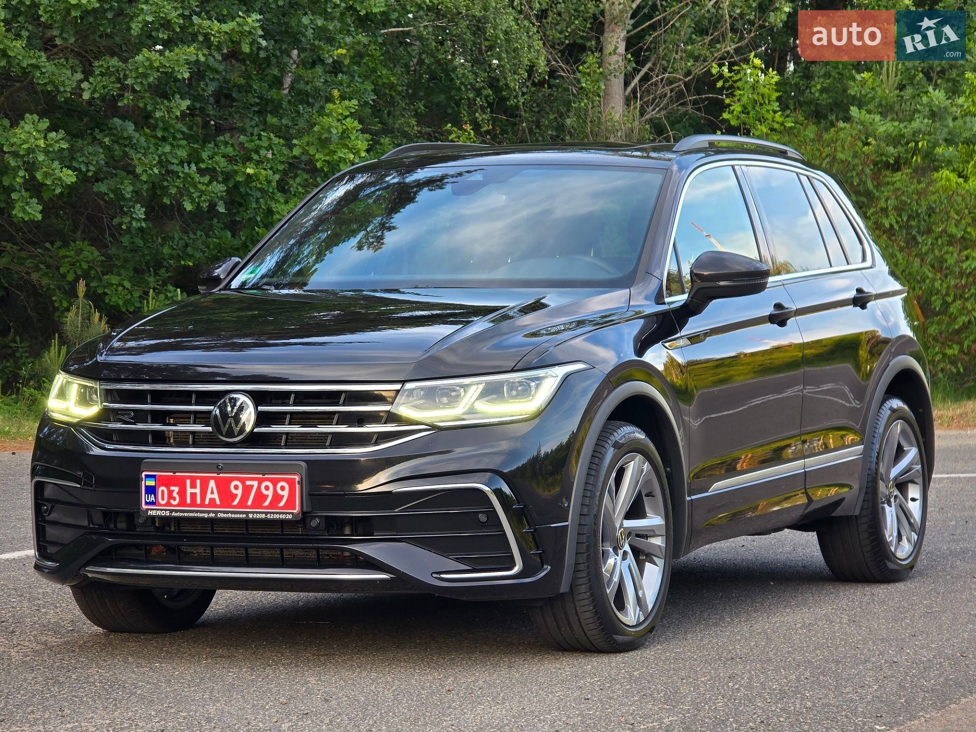 Volkswagen Tiguan 2022 VIN WVGZZZ5NZNW038880 фото оголошення 2 з 90