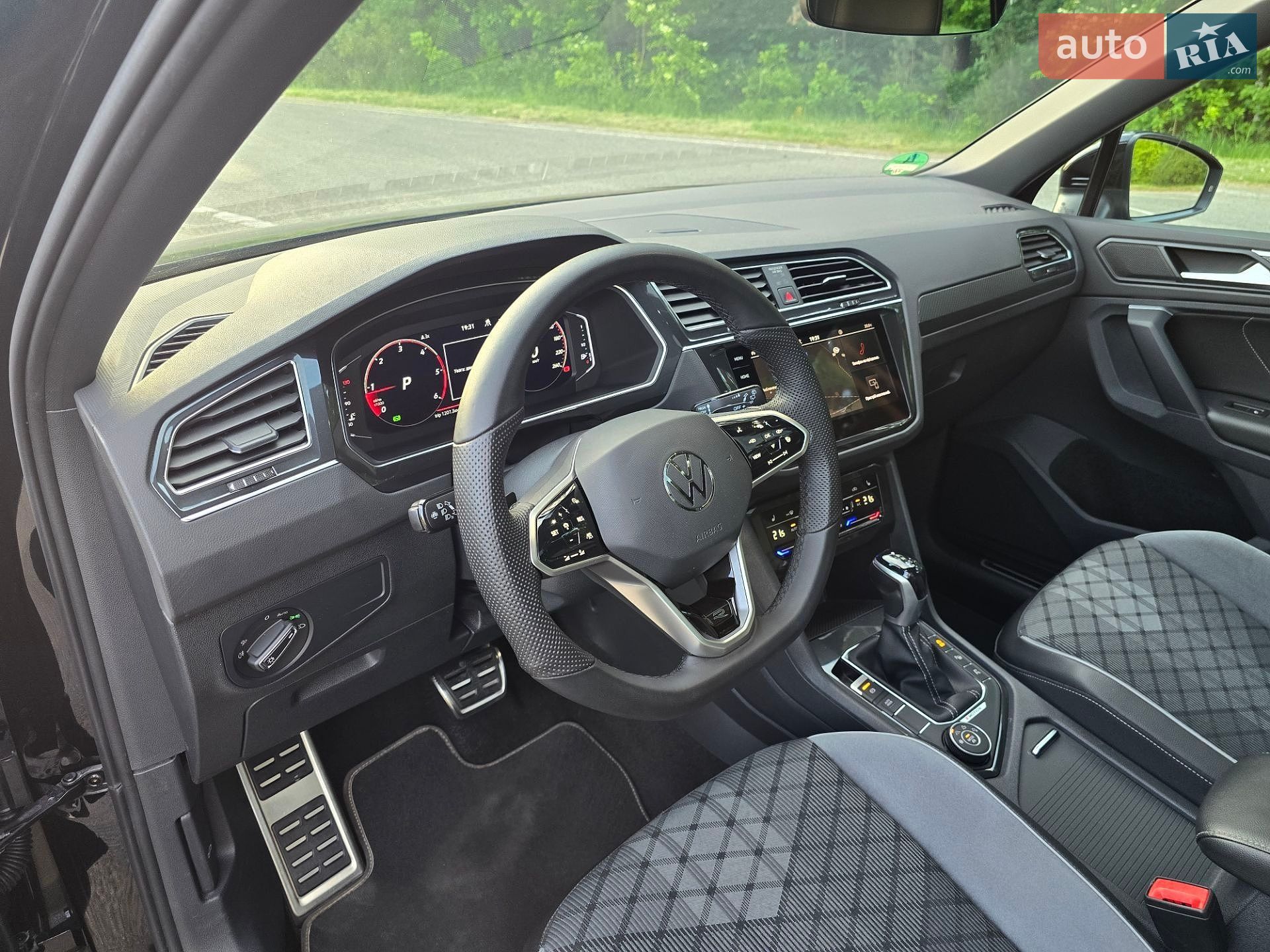 Volkswagen Tiguan 2022 VIN WVGZZZ5NZNW038880 фото оголошення 39 з 90