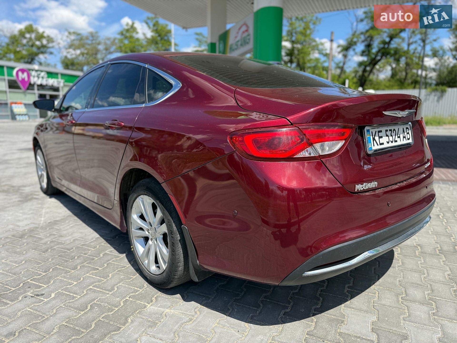 Chrysler 200 2015 VIN 1C3CCCAB5FN718861 фото оголошення 12 з 26