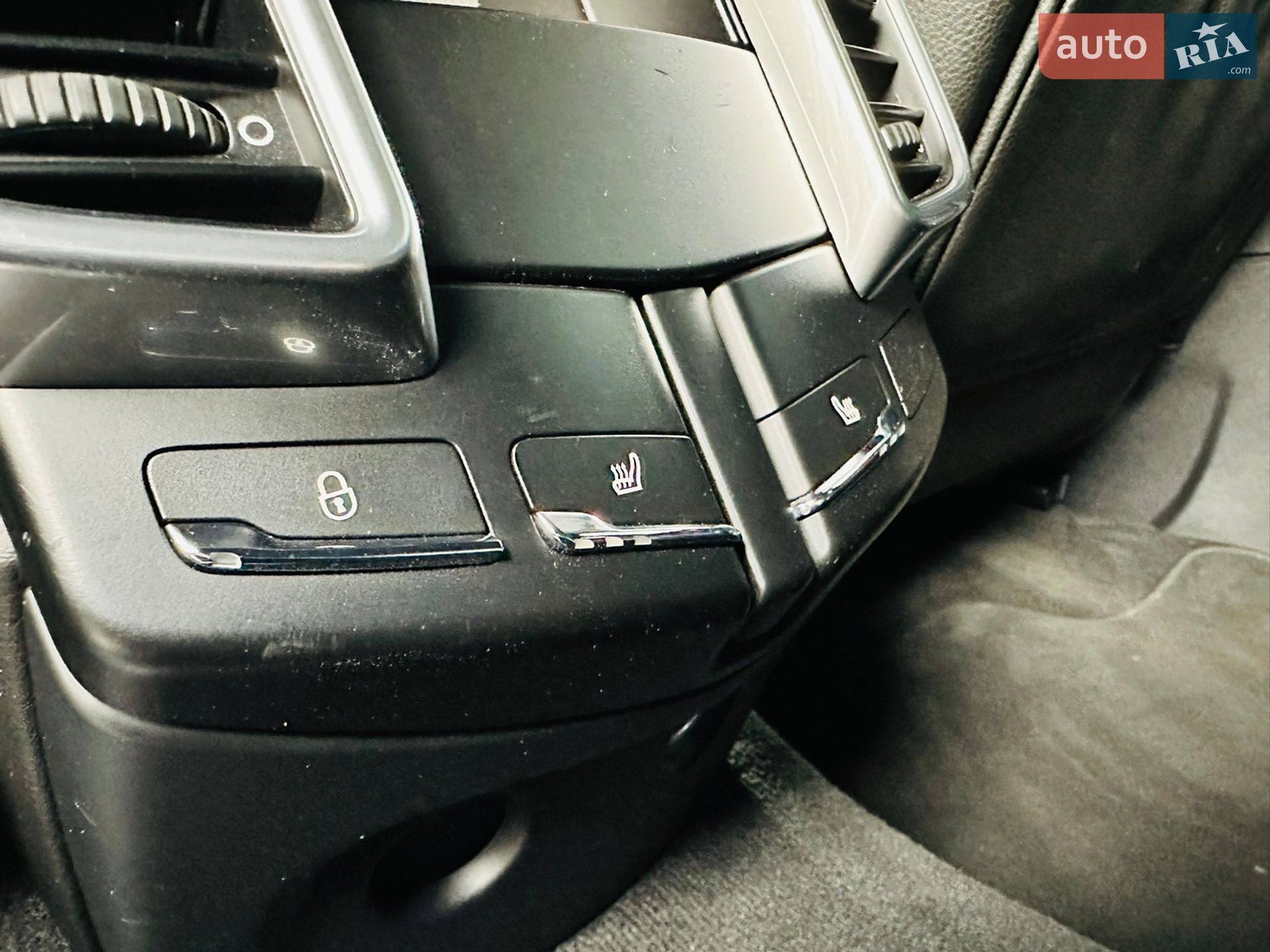 Porsche Cayenne 2014 VIN WP1AB2A27FLA56114 фото оголошення 27 з 41