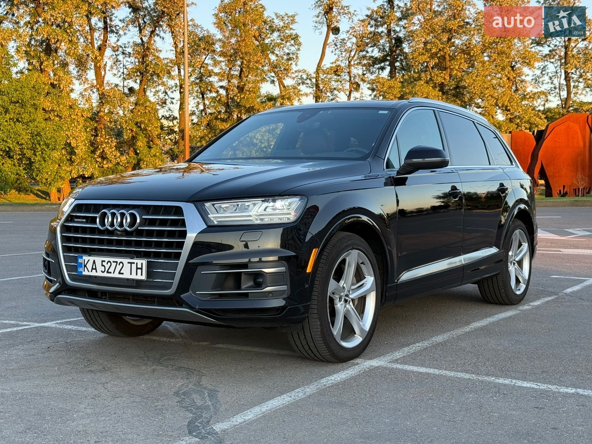 Audi Q7 2019 VIN WA1VABF74KD036279 фото оголошення 2 з 40