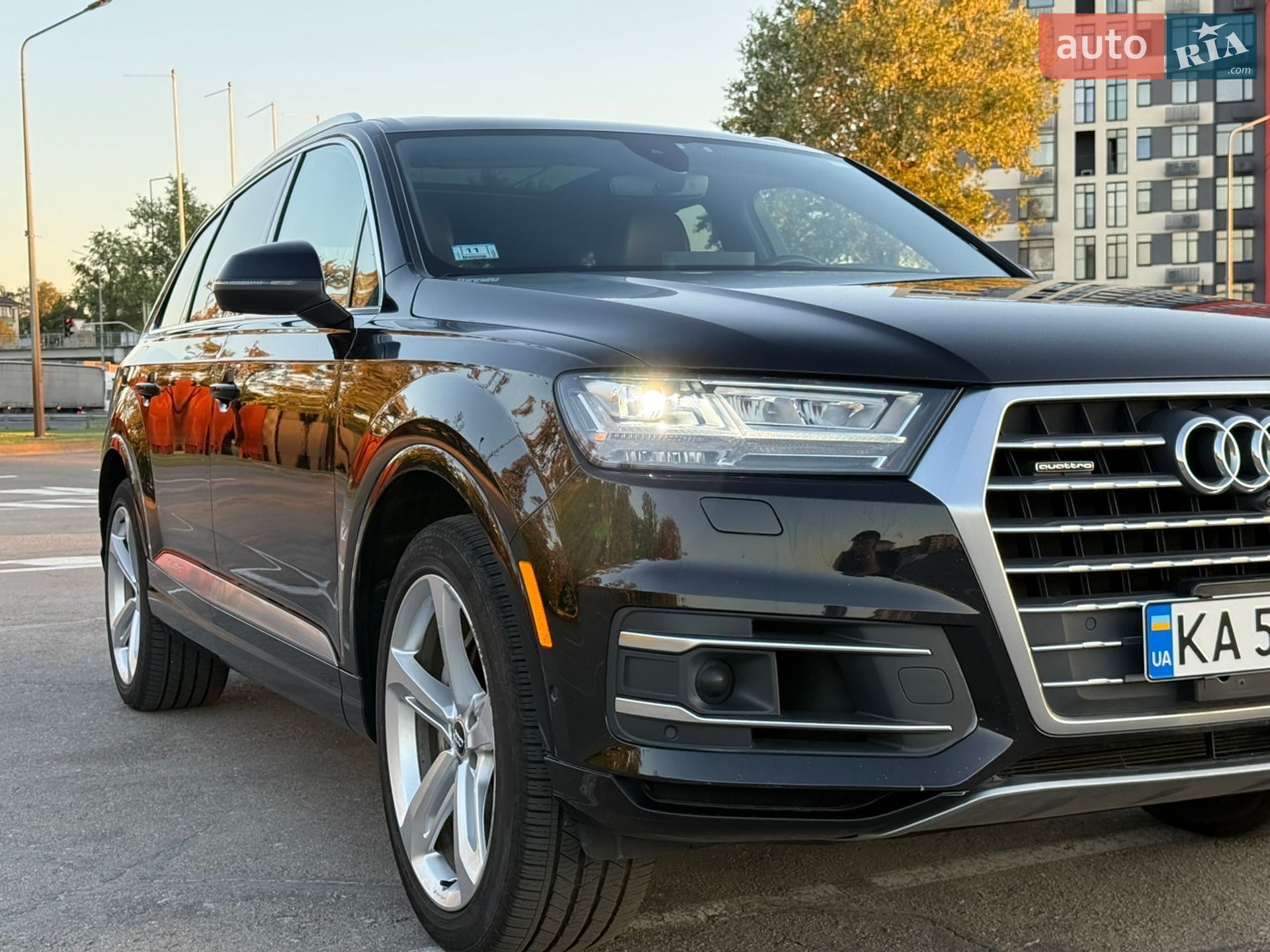Audi Q7 2019 VIN WA1VABF74KD036279 фото оголошення 12 з 40