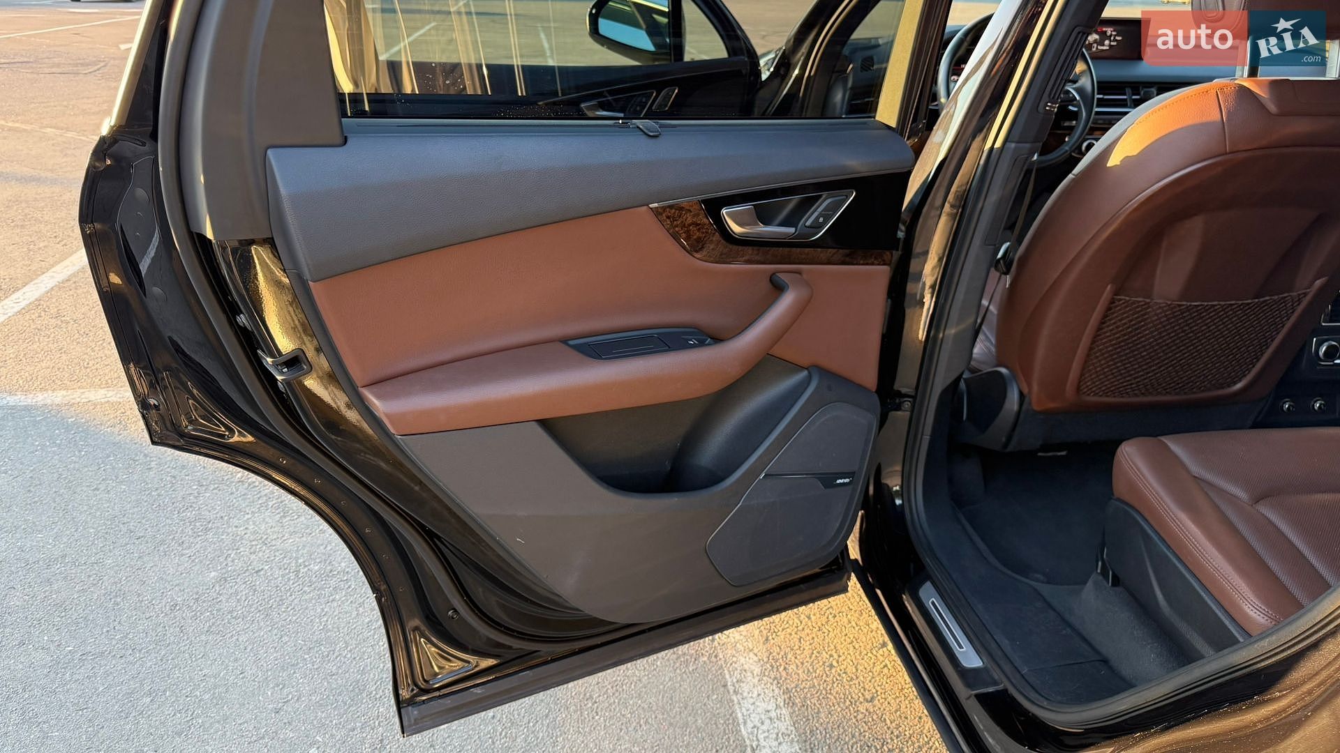 Audi Q7 2019 VIN WA1VABF74KD036279 фото оголошення 28 з 40