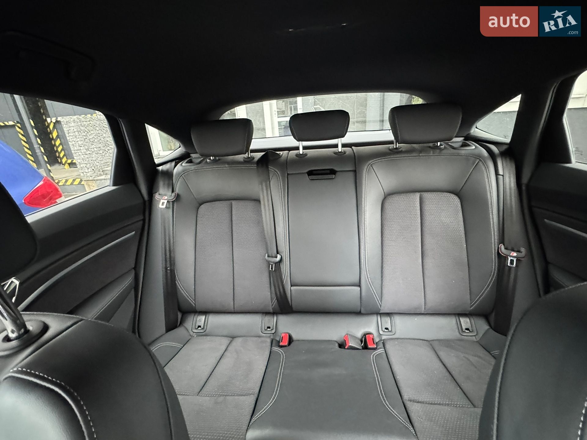 Audi Q8 Sportback e-tron 2023 VIN WAUZZZGE5RB023596 фото оголошення 34 з 111