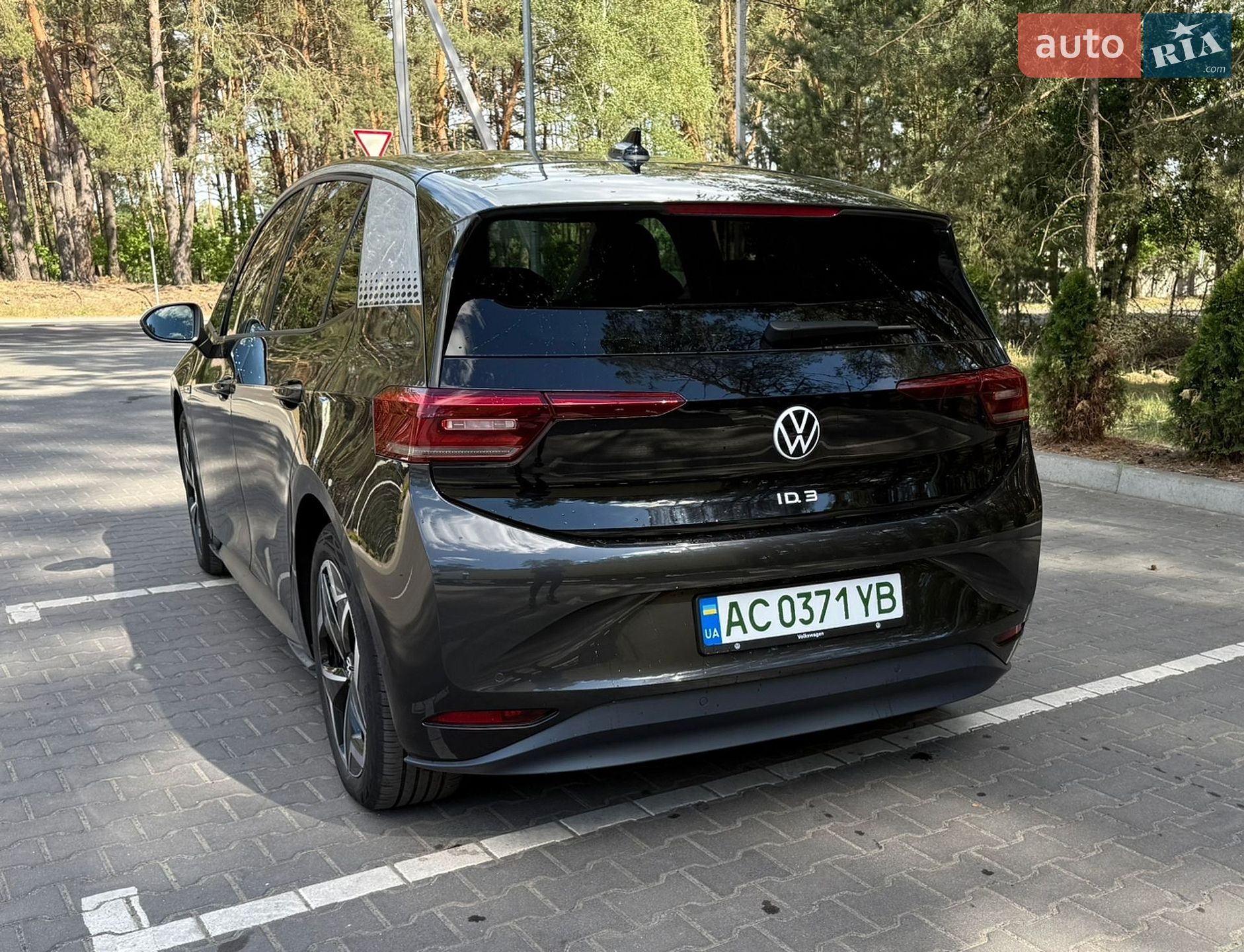 Volkswagen ID.3 2020 VIN WVWZZZE1ZMP003880 фото оголошення 8 з 13