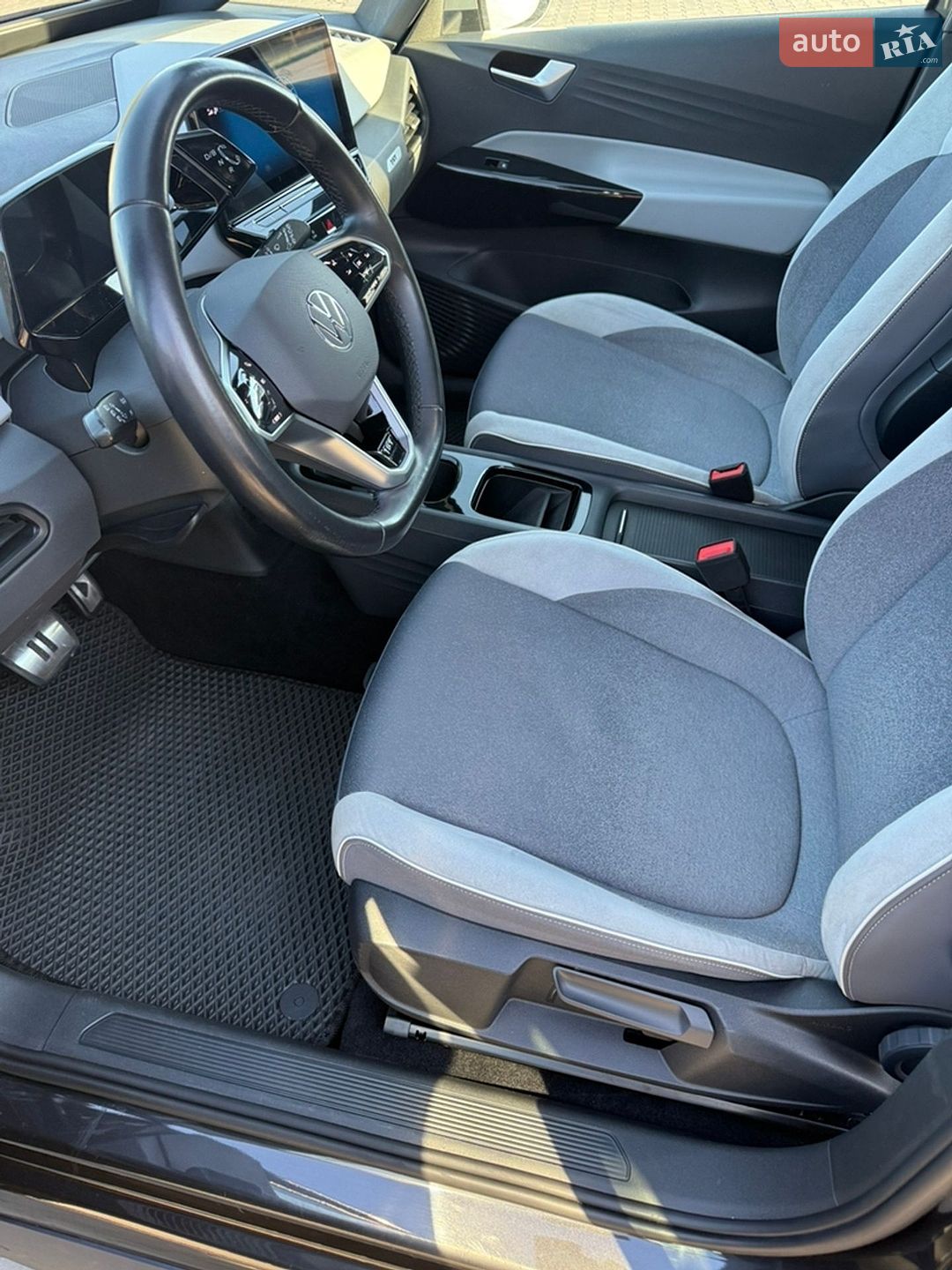 Volkswagen ID.3 2020 VIN WVWZZZE1ZMP003880 фото оголошення 9 з 13