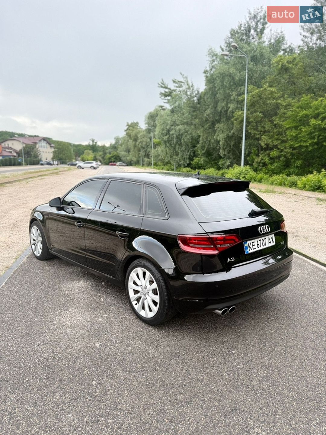 Audi A3 2015 VIN WAUZZZ8V6GA027139 фото оголошення 4 з 10