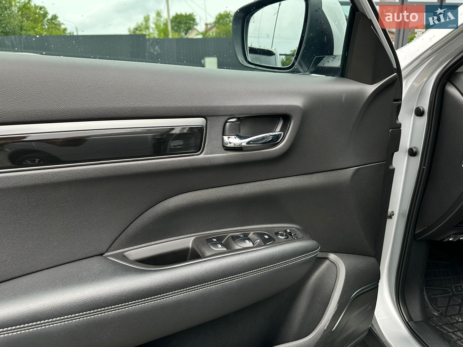 Renault Koleos 2018 VIN VF1RZG003JC304881 фото оголошення 50 з 120