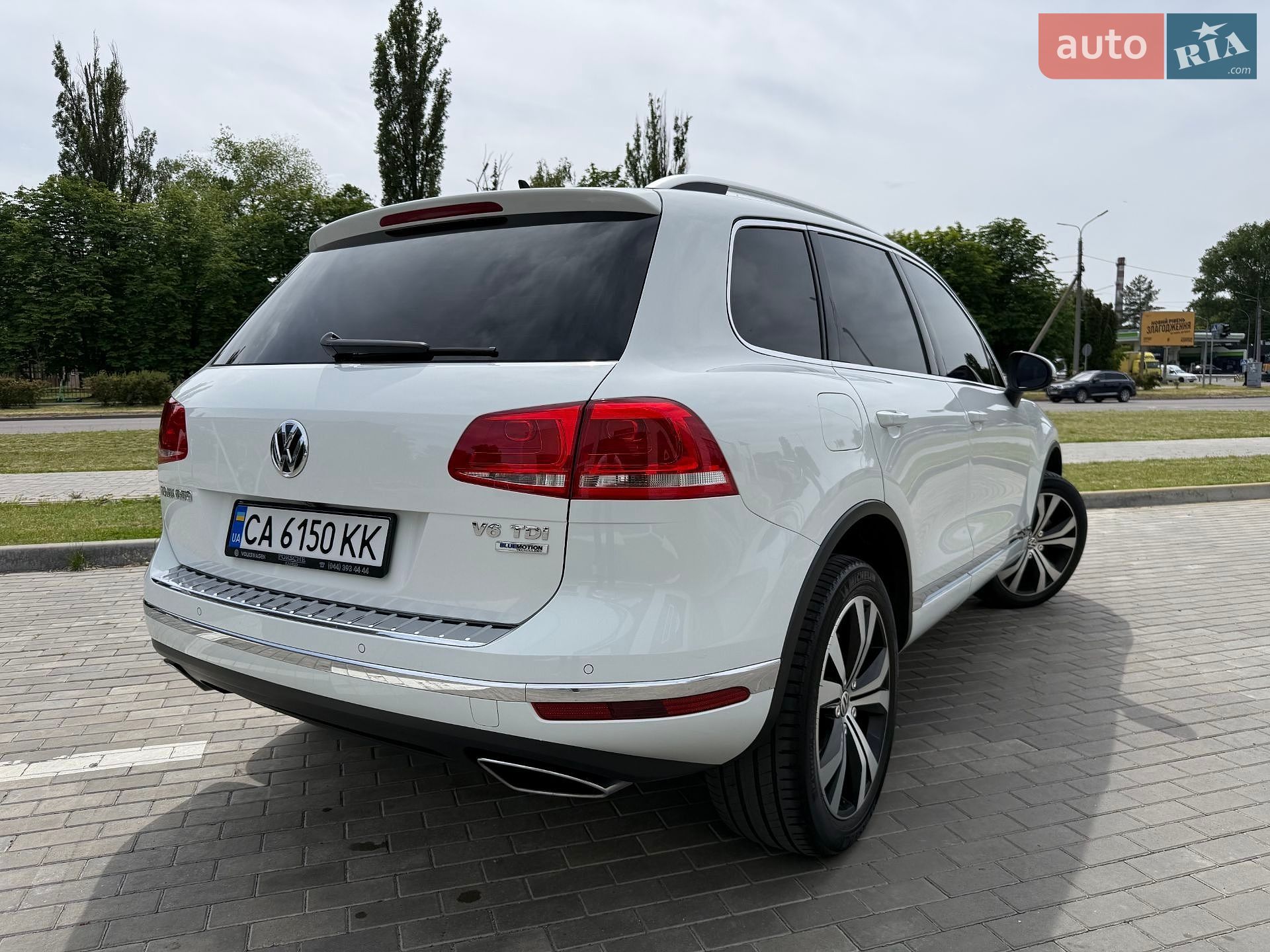 Volkswagen Touareg 2016 VIN WVGZZZ7PZHD004334 фото оголошення 6 з 28