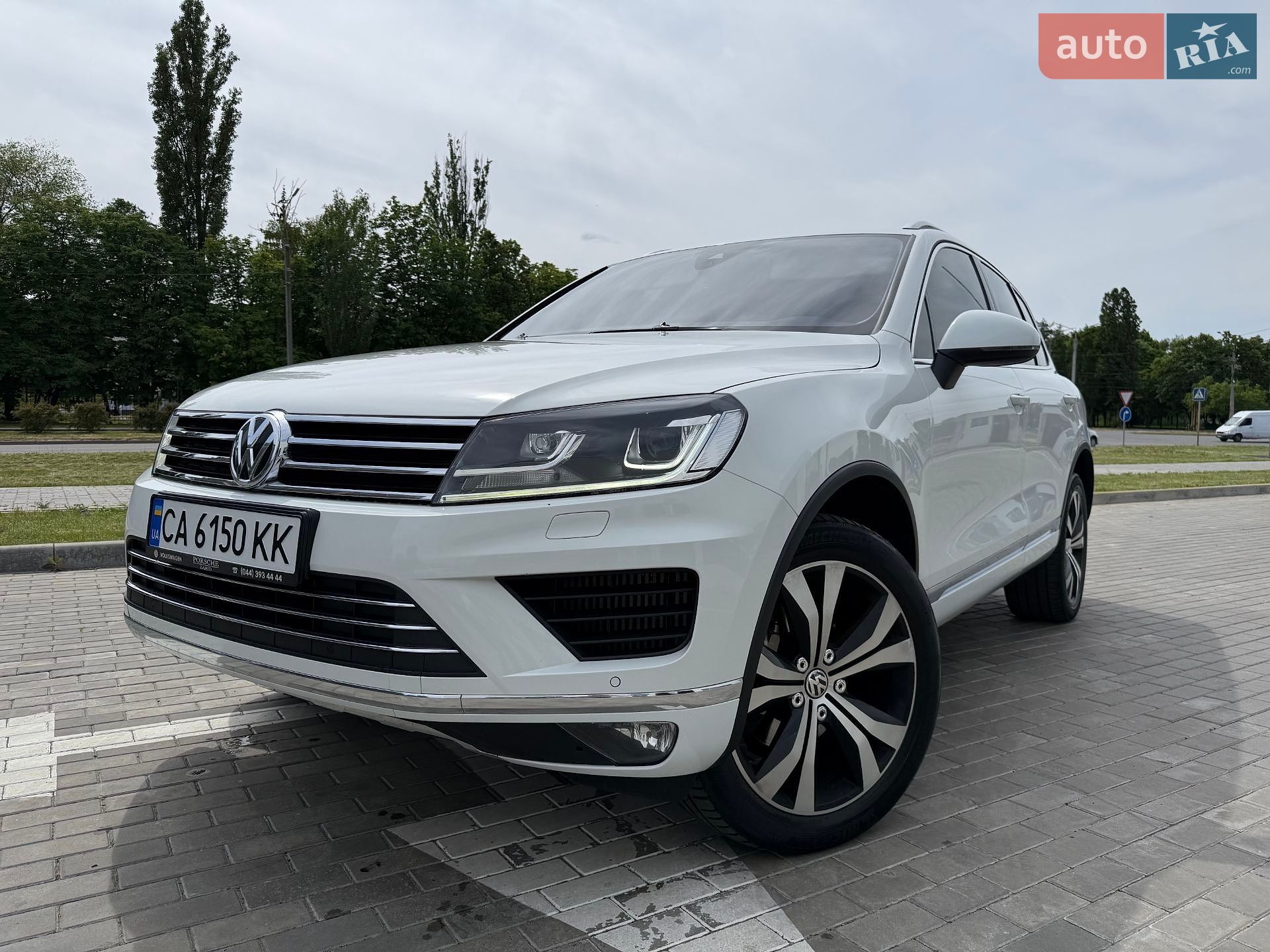 Volkswagen Touareg 2016 VIN WVGZZZ7PZHD004334 фото оголошення 8 з 28