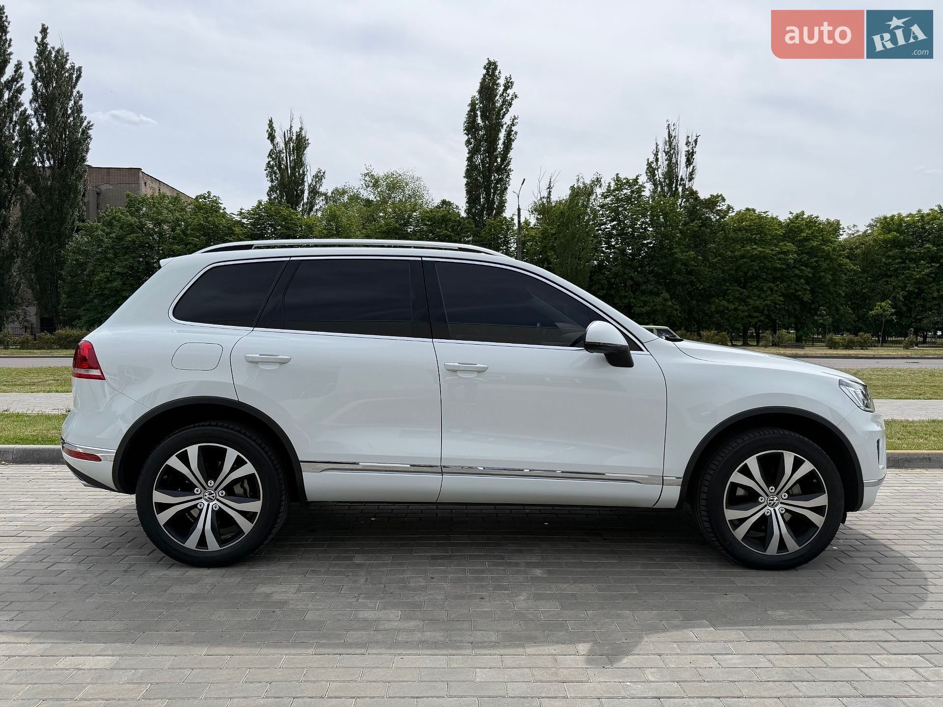 Volkswagen Touareg 2016 VIN WVGZZZ7PZHD004334 фото оголошення 9 з 28