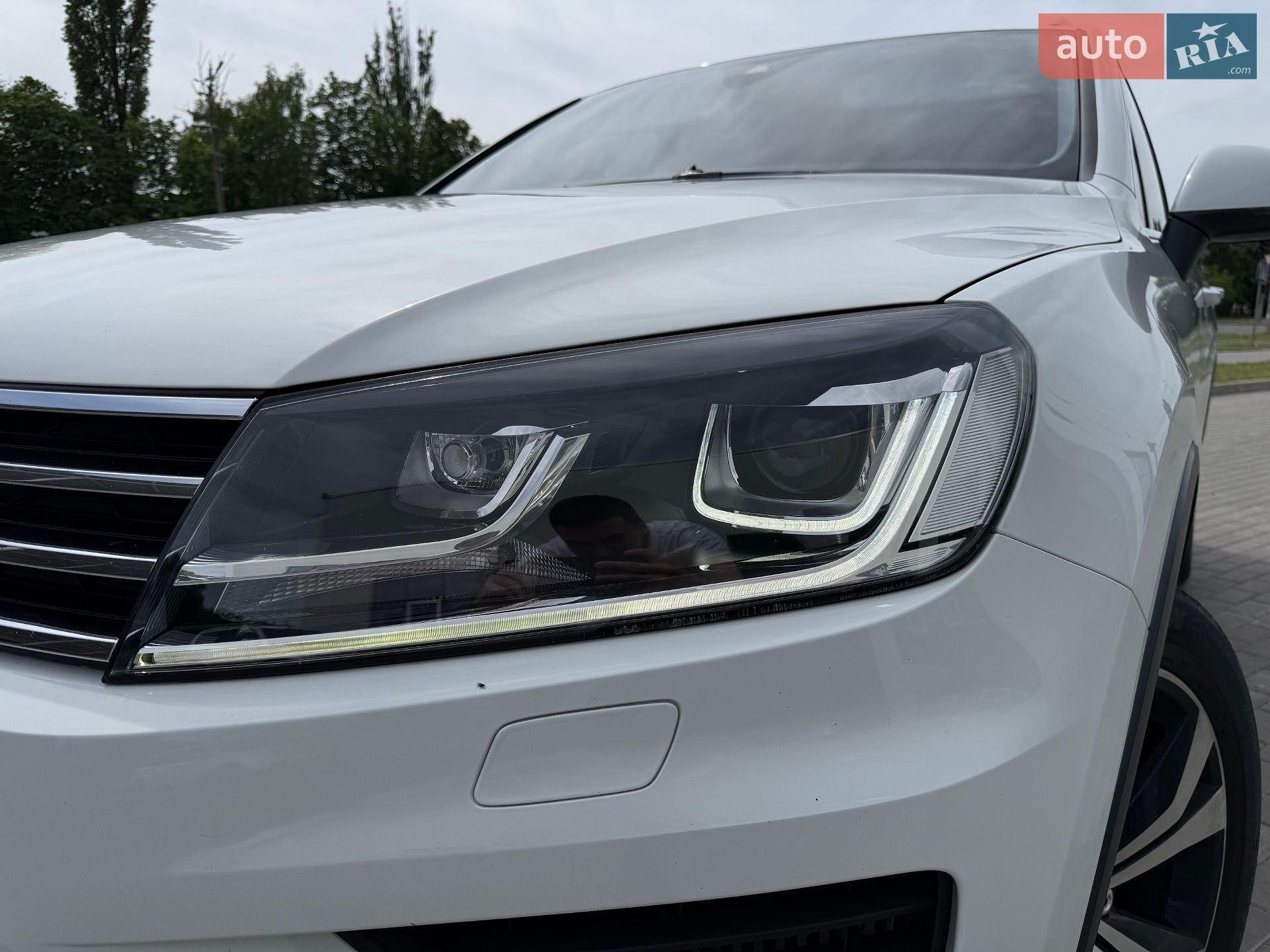 Volkswagen Touareg 2016 VIN WVGZZZ7PZHD004334 фото оголошення 10 з 28