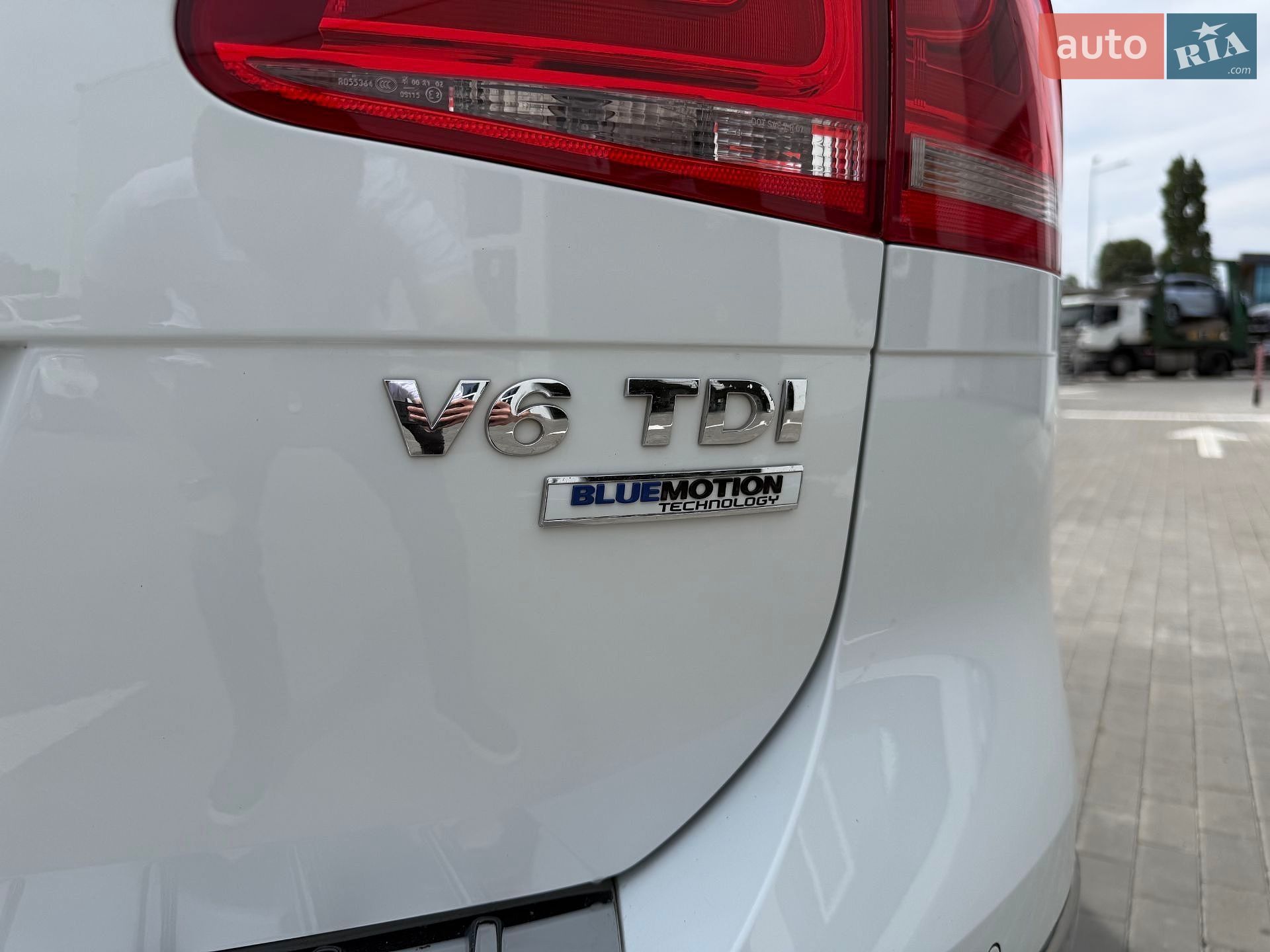 Volkswagen Touareg 2016 VIN WVGZZZ7PZHD004334 фото оголошення 17 з 28