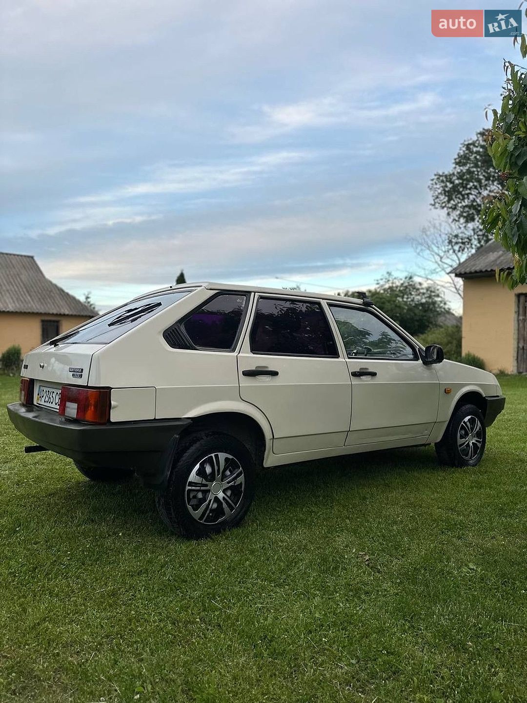 ВАЗ / Lada 2109 1989 VIN XTA210900L0632338 фото оголошення 7 з 12