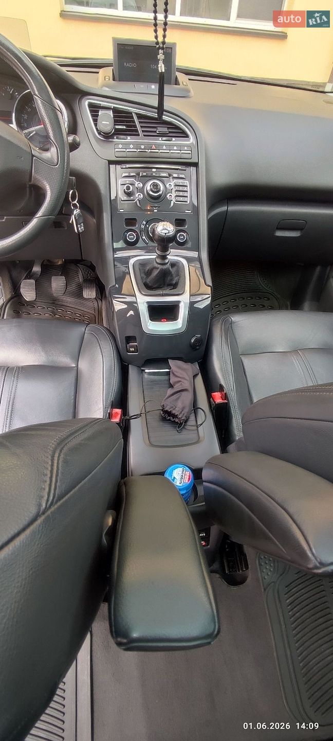 Peugeot 5008 2010 VIN VF30E5FV89S253994 фото оголошення 16 з 35