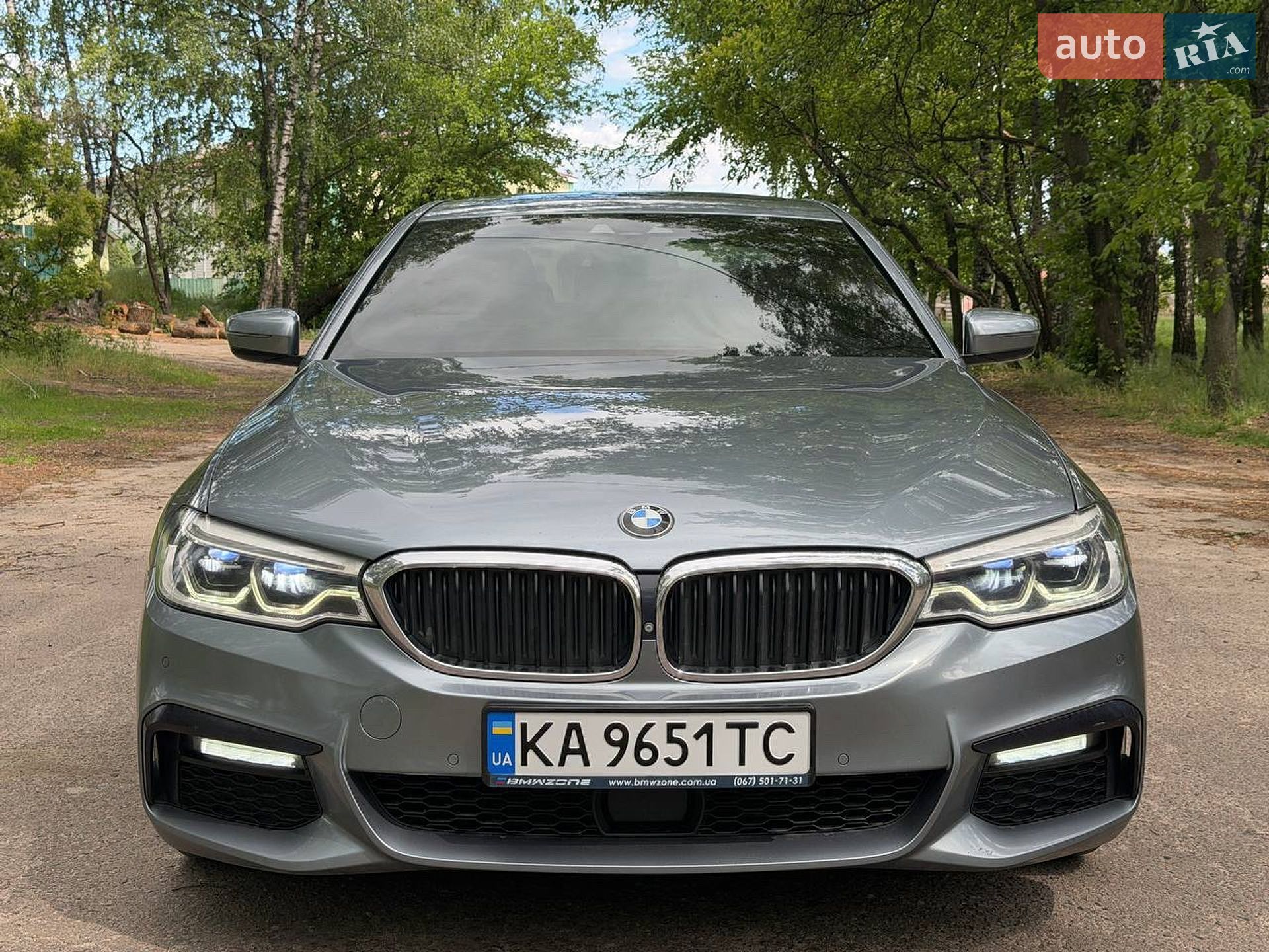 BMW 5 Series 2018 VIN WBAJF5107KBJ09980 фото оголошення 2 з 71