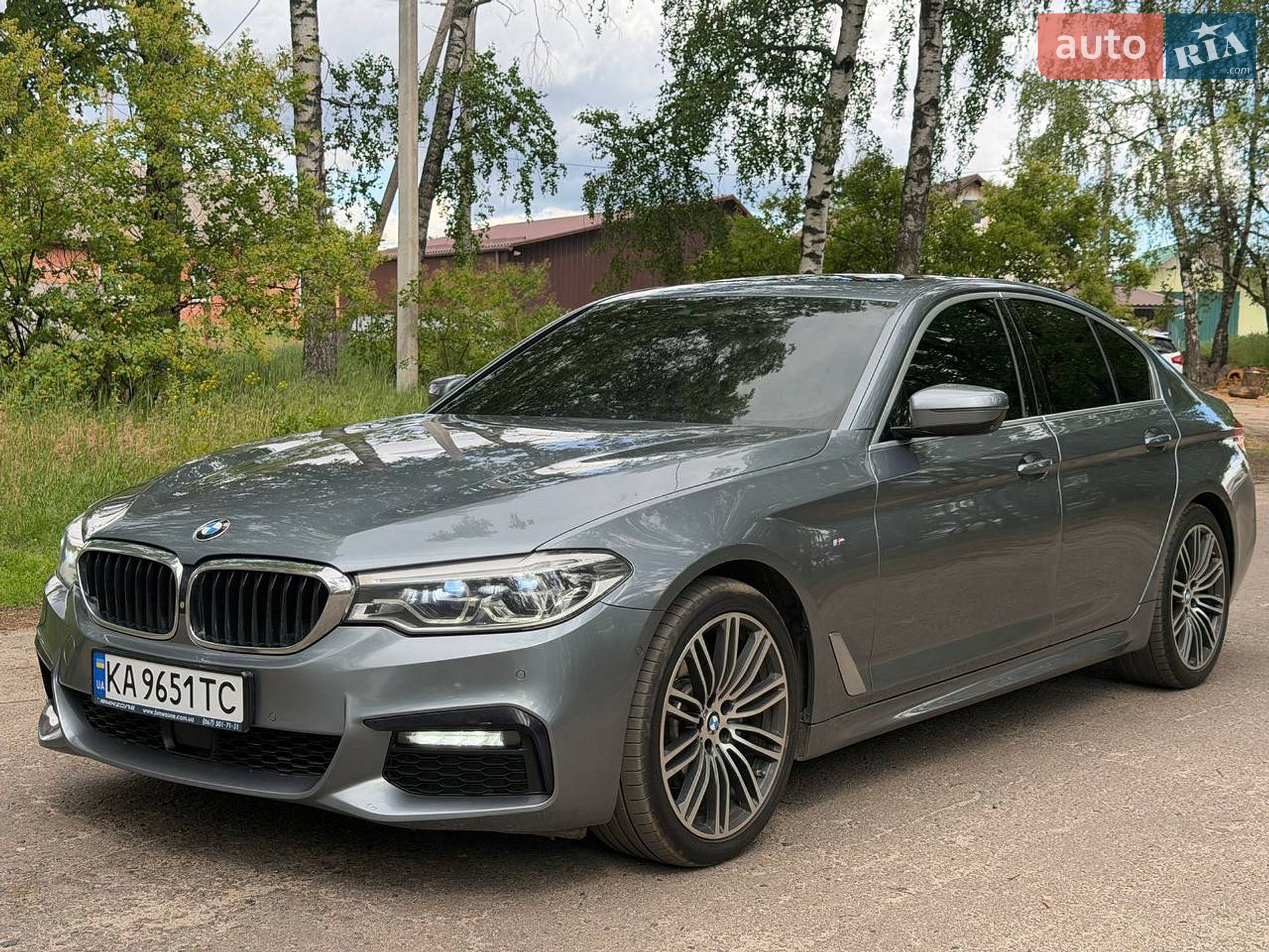 BMW 5 Series 2018 VIN WBAJF5107KBJ09980 фото оголошення 4 з 71