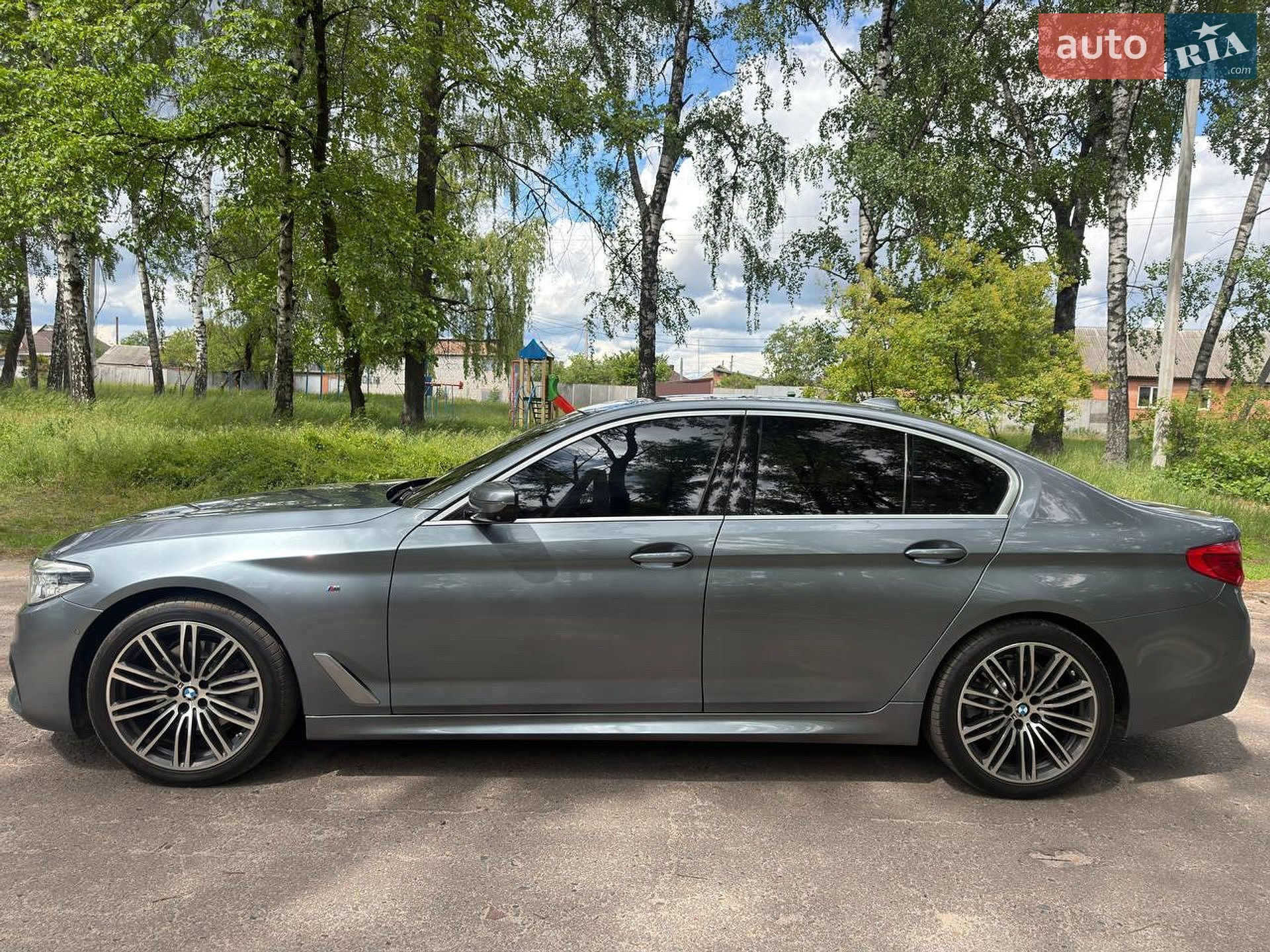 BMW 5 Series 2018 VIN WBAJF5107KBJ09980 фото оголошення 11 з 71