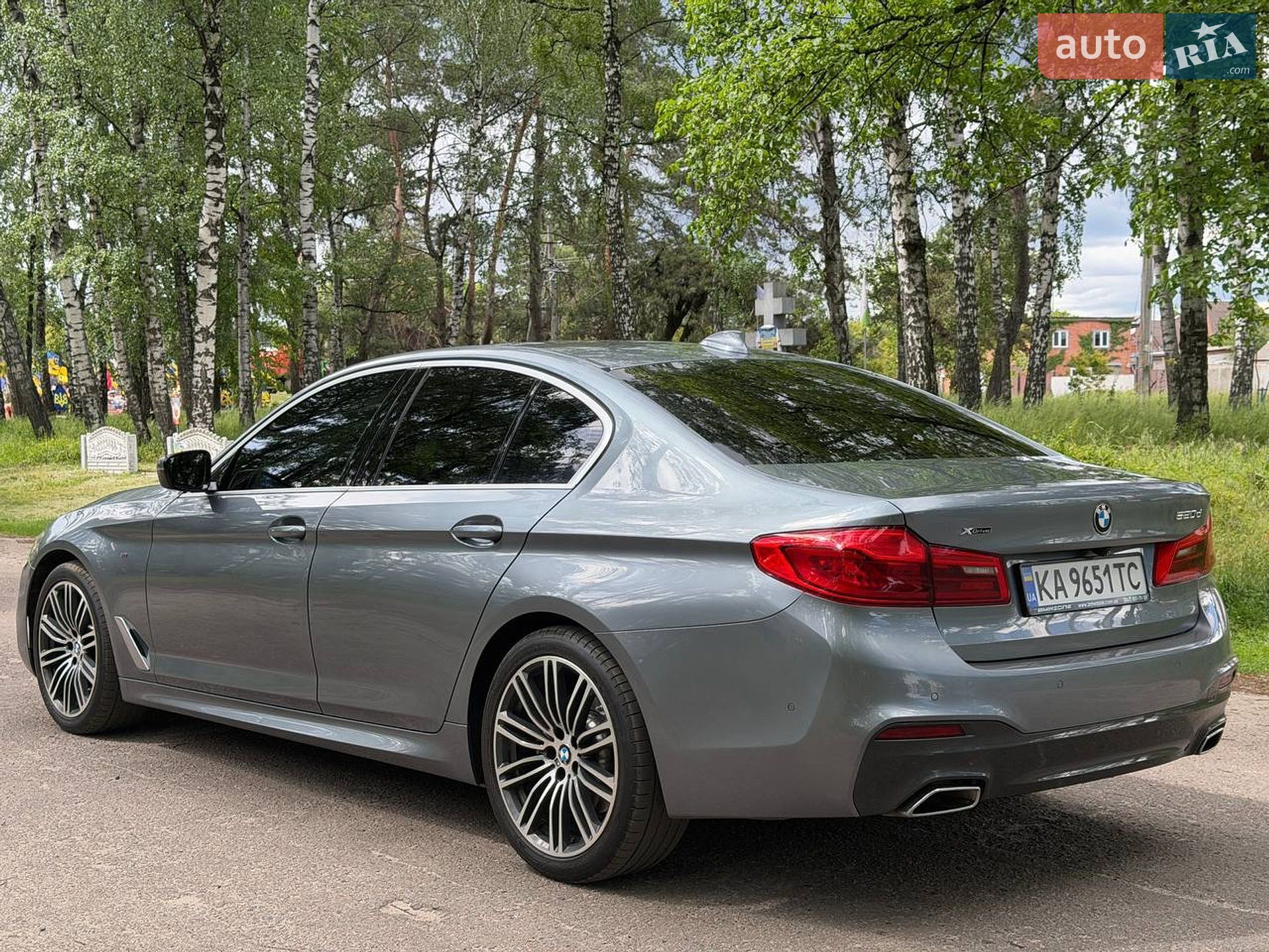 BMW 5 Series 2018 VIN WBAJF5107KBJ09980 фото оголошення 13 з 71
