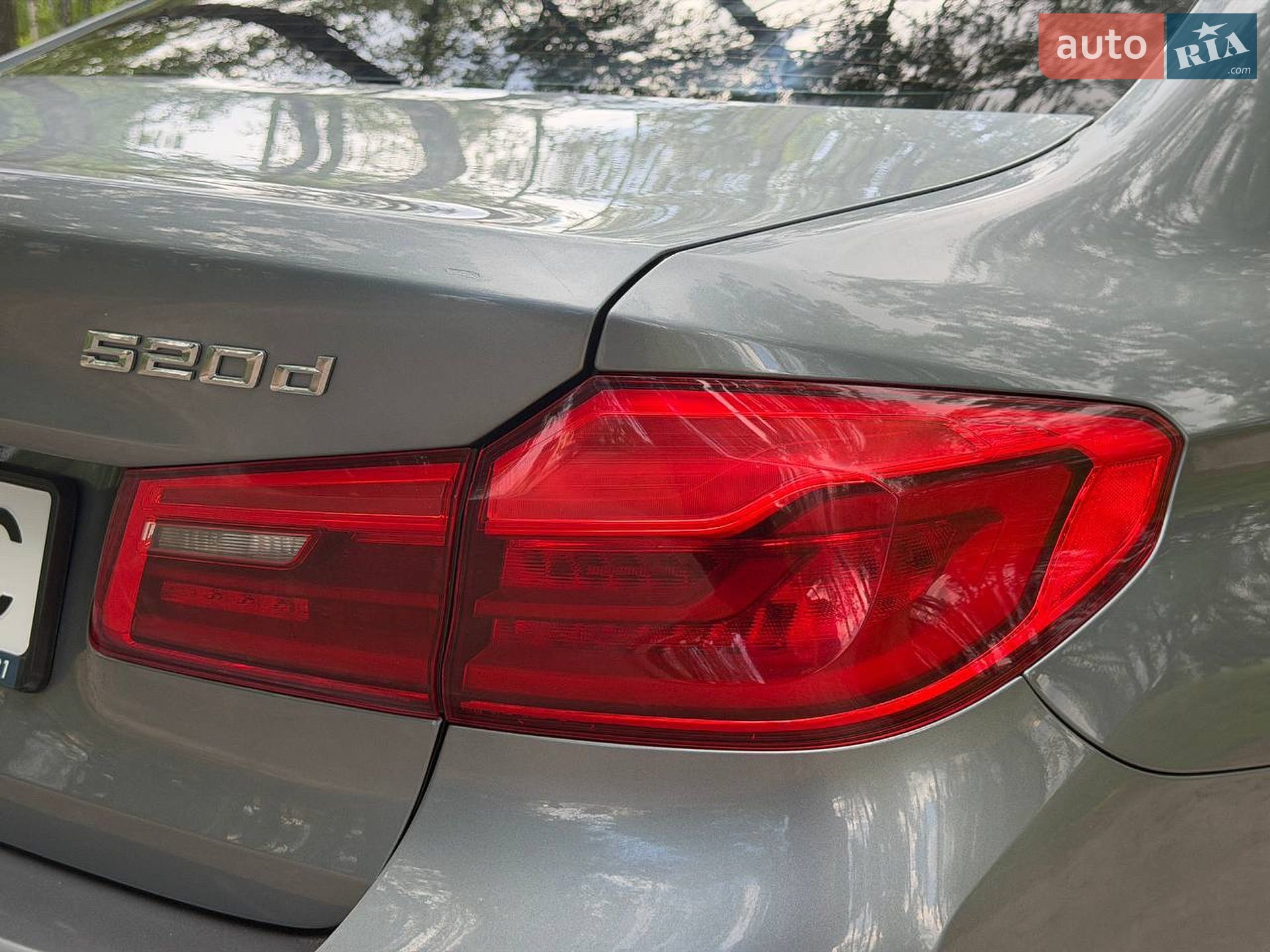 BMW 5 Series 2018 VIN WBAJF5107KBJ09980 фото оголошення 17 з 71