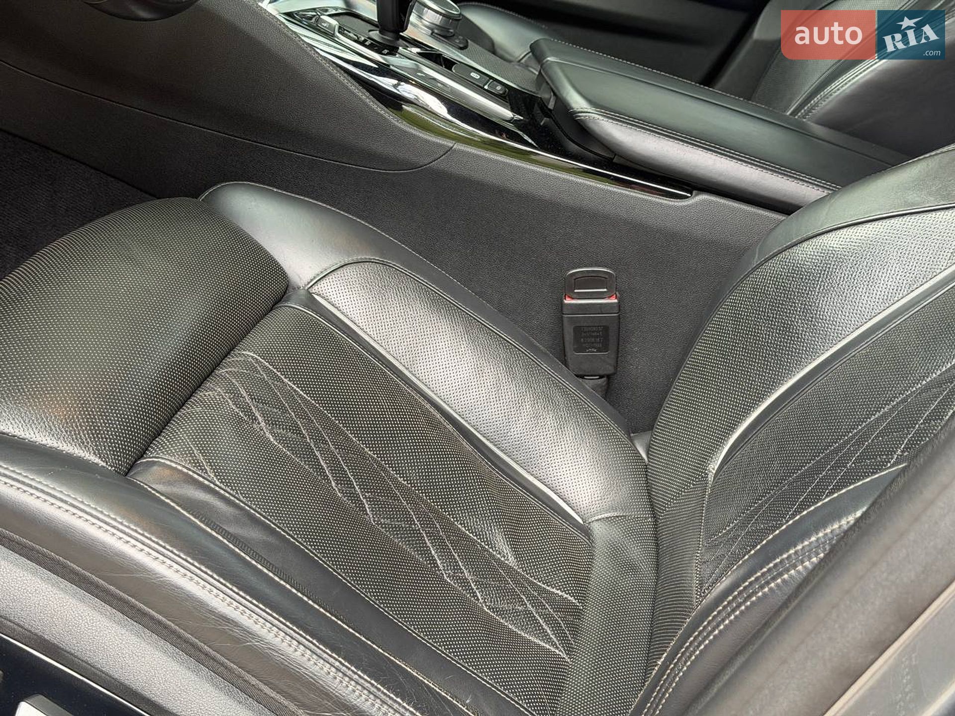 BMW 5 Series 2018 VIN WBAJF5107KBJ09980 фото оголошення 29 з 71