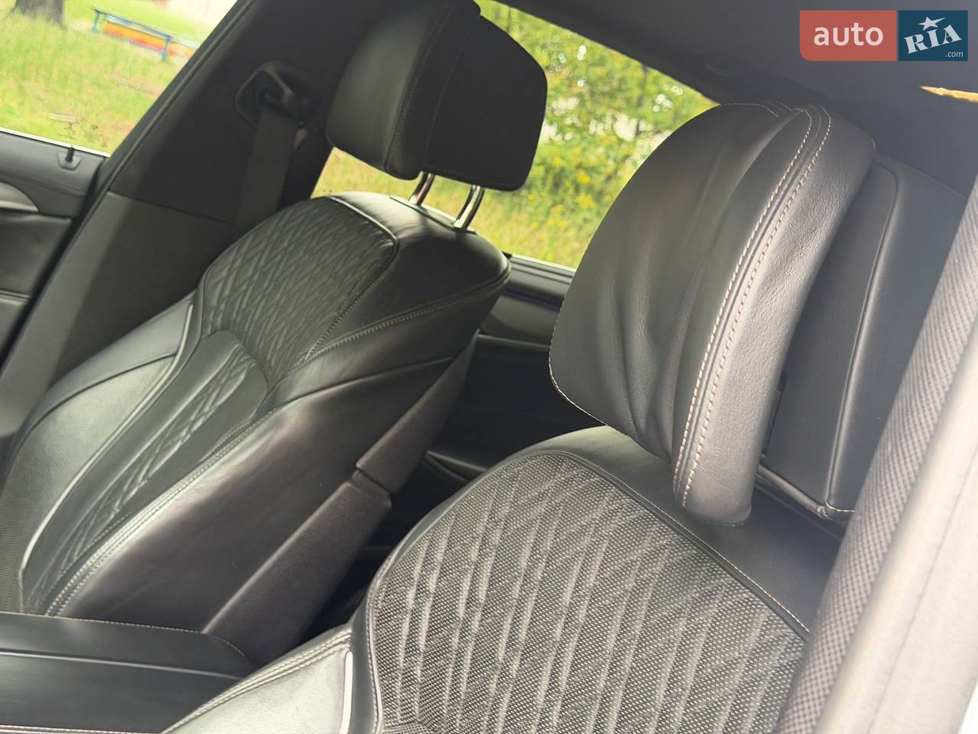 BMW 5 Series 2018 VIN WBAJF5107KBJ09980 фото оголошення 30 з 71