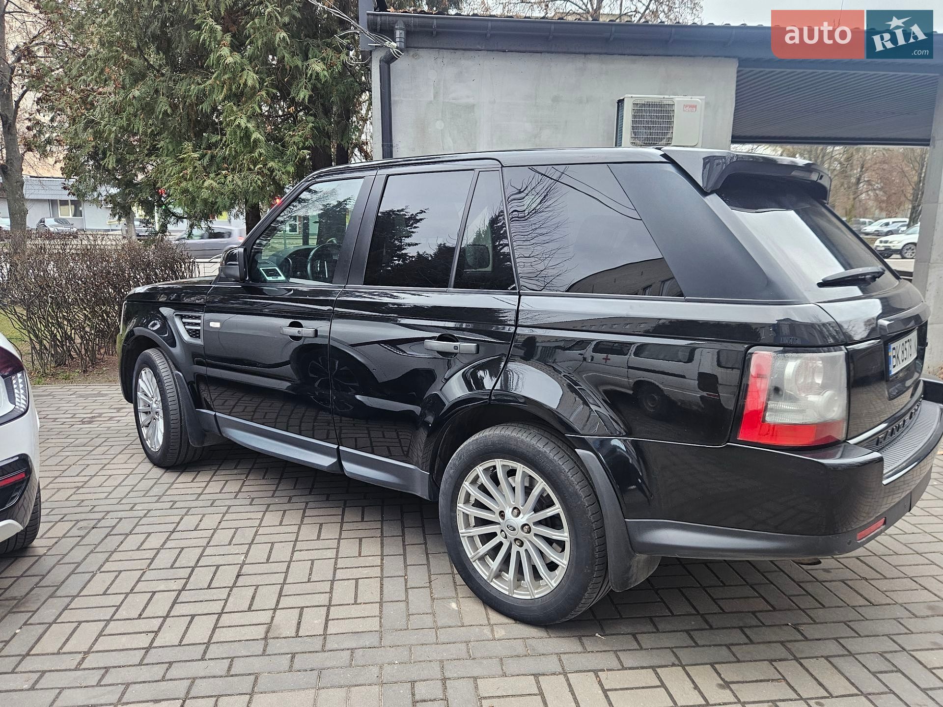 Land Rover Range Rover Sport 2010 VIN SALLSAAF4BA263677 фото оголошення 4 з 4
