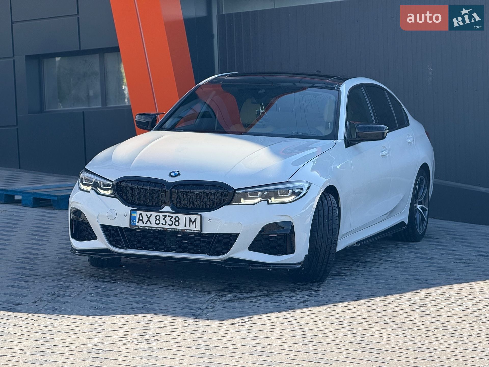 BMW 3 Series 2019 VIN 3MW5R1J54K8B01124 фото оголошення 6 з 14