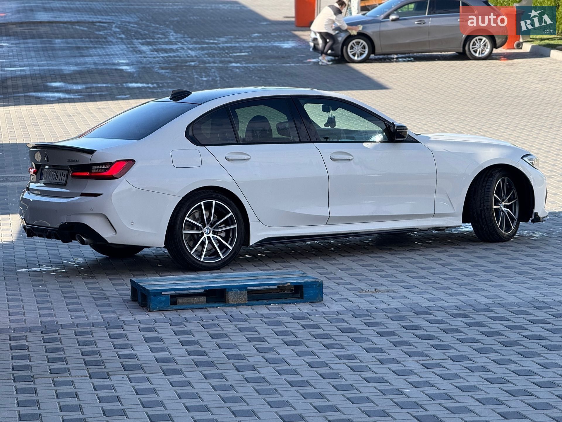 BMW 3 Series 2019 VIN 3MW5R1J54K8B01124 фото оголошення 11 з 14