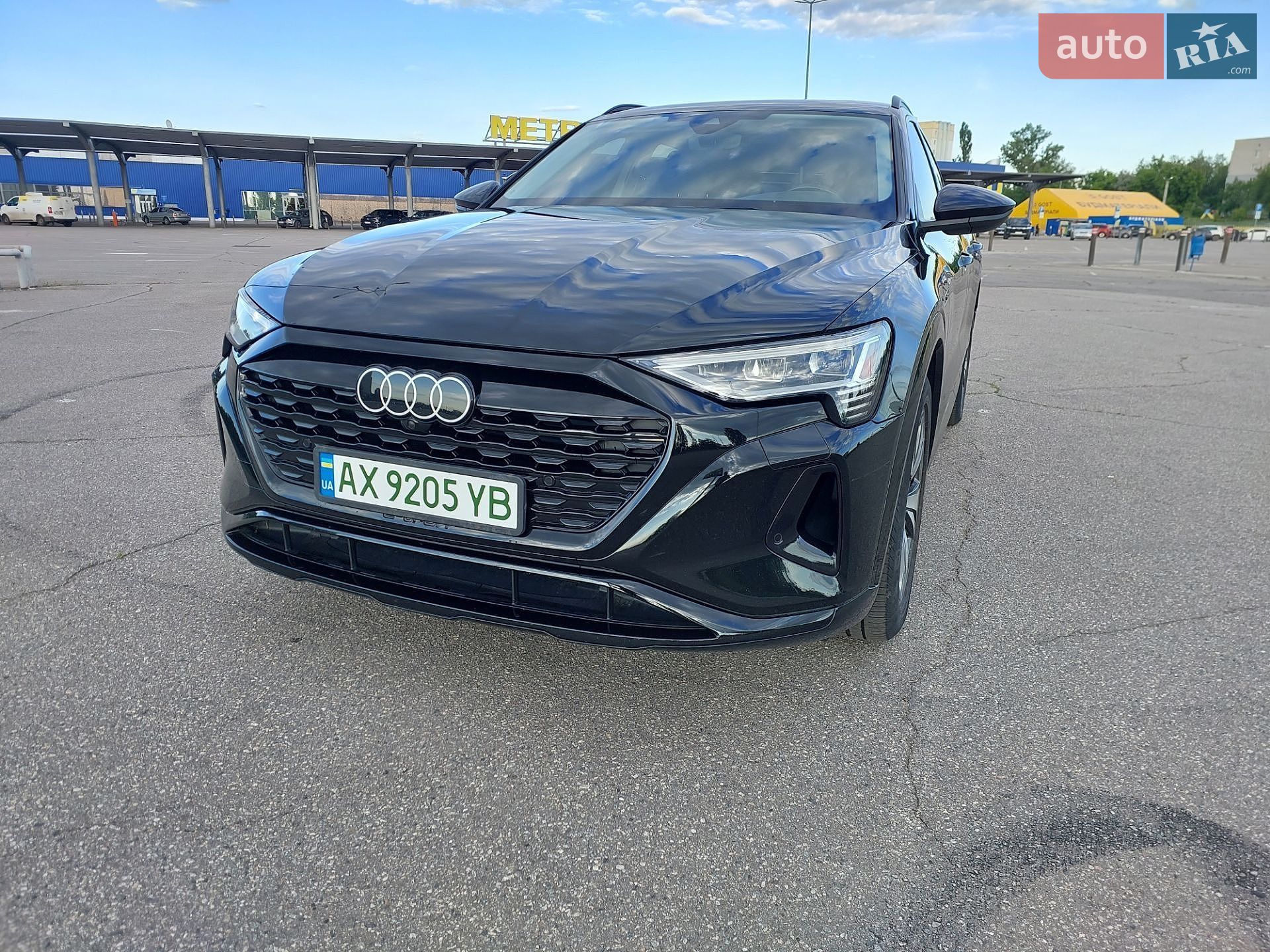 Audi Q8 e-tron 2023 VIN WA14AAGE3RB020955 фото оголошення 2 з 55