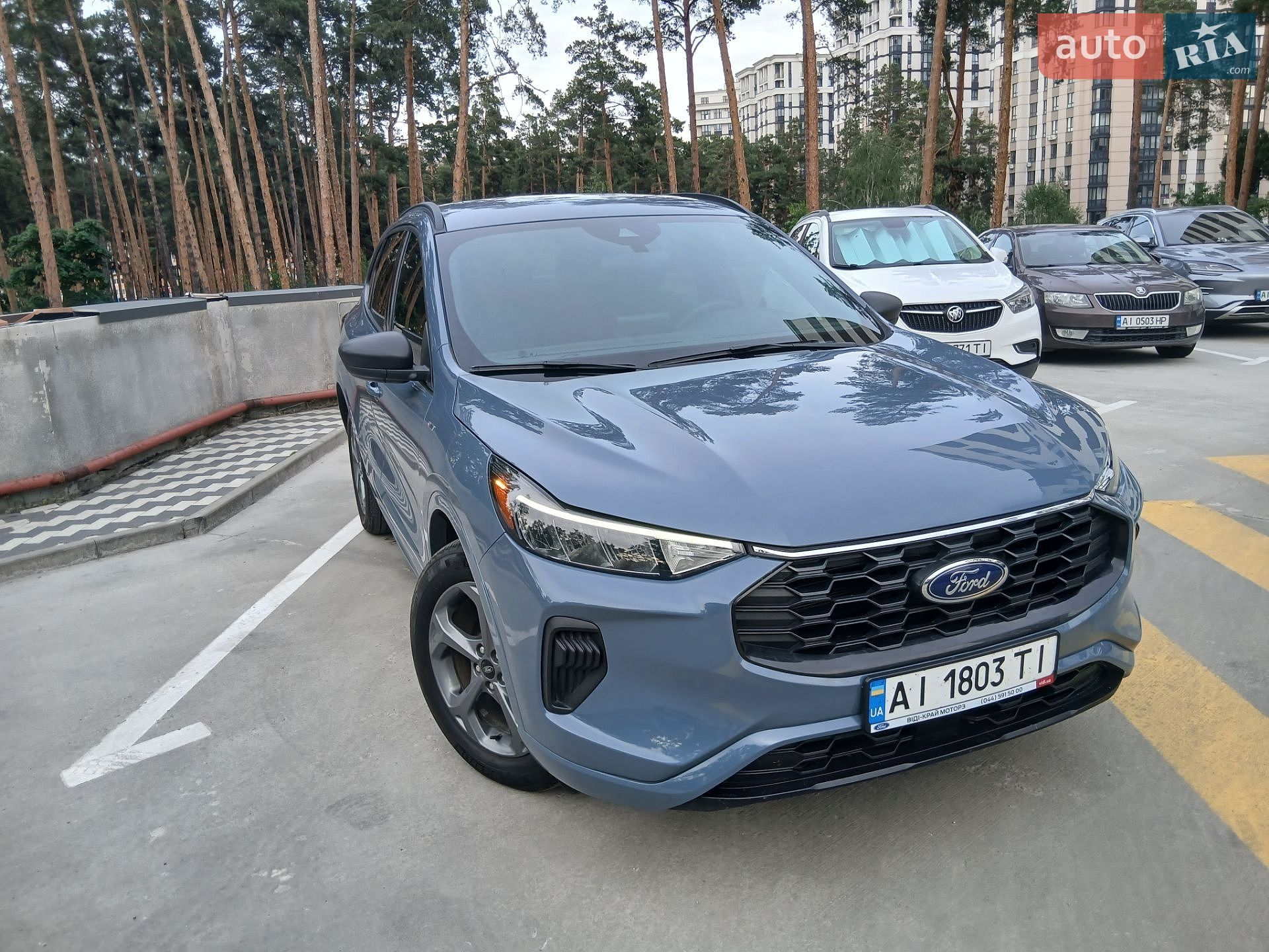 Ford Escape 2023 VIN 1FMCU0MZ2PUB38454 фото оголошення 3 з 39