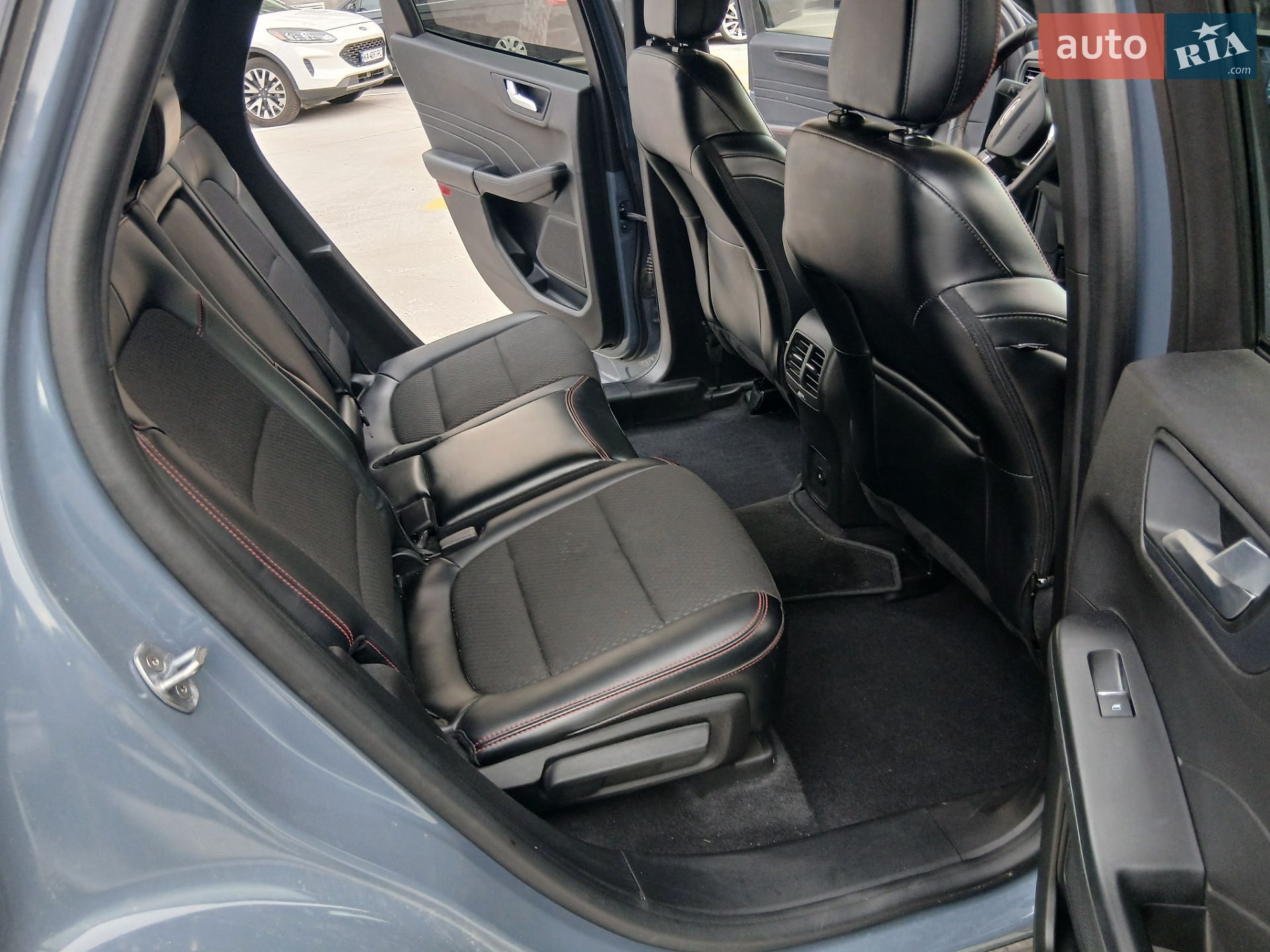 Ford Escape 2023 VIN 1FMCU0MZ2PUB38454 фото оголошення 25 з 39
