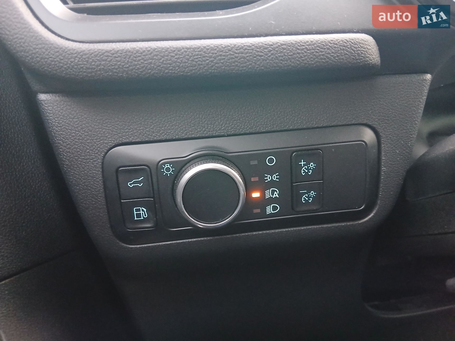 Ford Escape 2023 VIN 1FMCU0MZ2PUB38454 фото оголошення 37 з 39