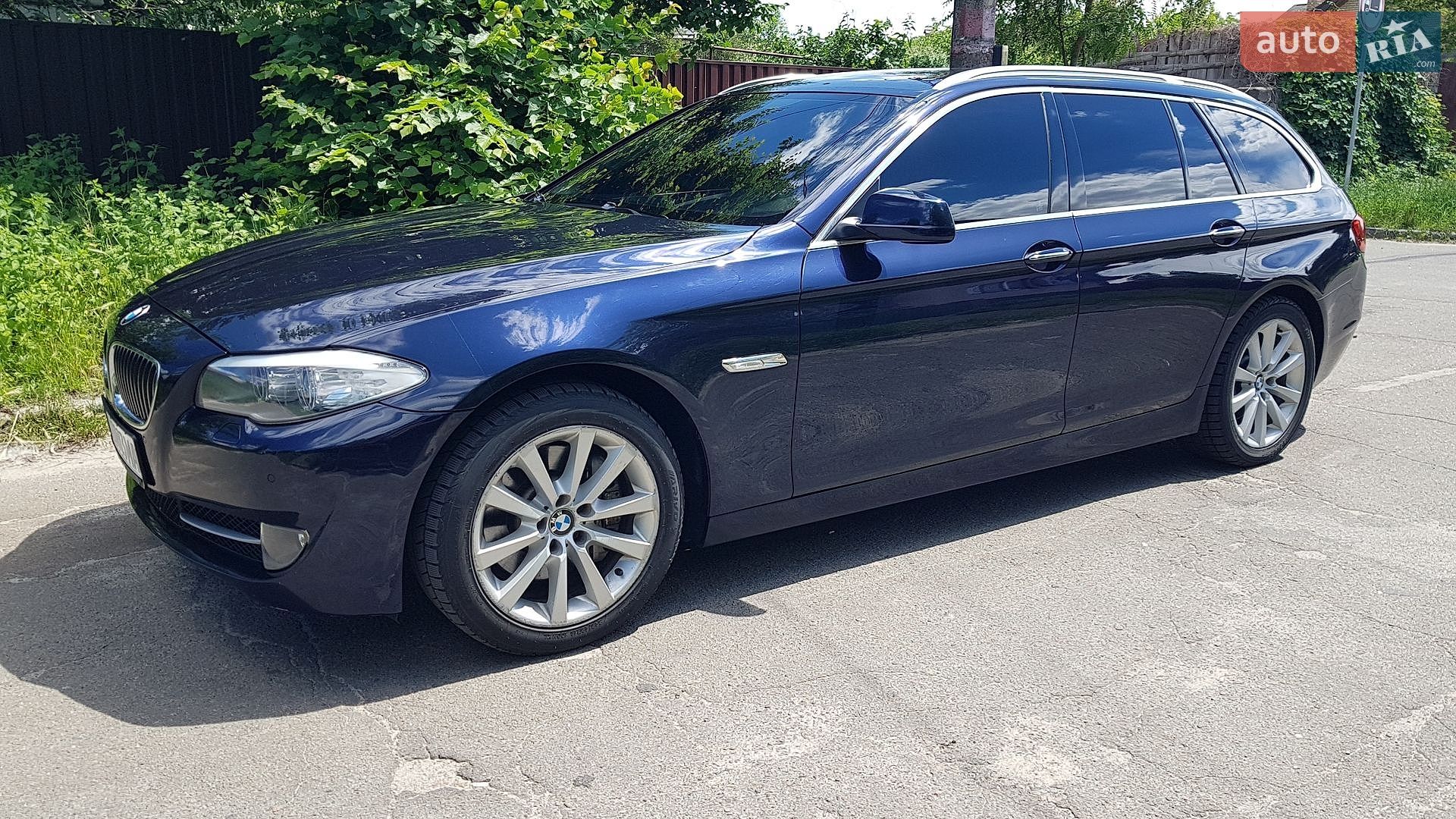 BMW 5 Series 2013 VIN WBAXB91010DX44952 фото оголошення 3 з 27