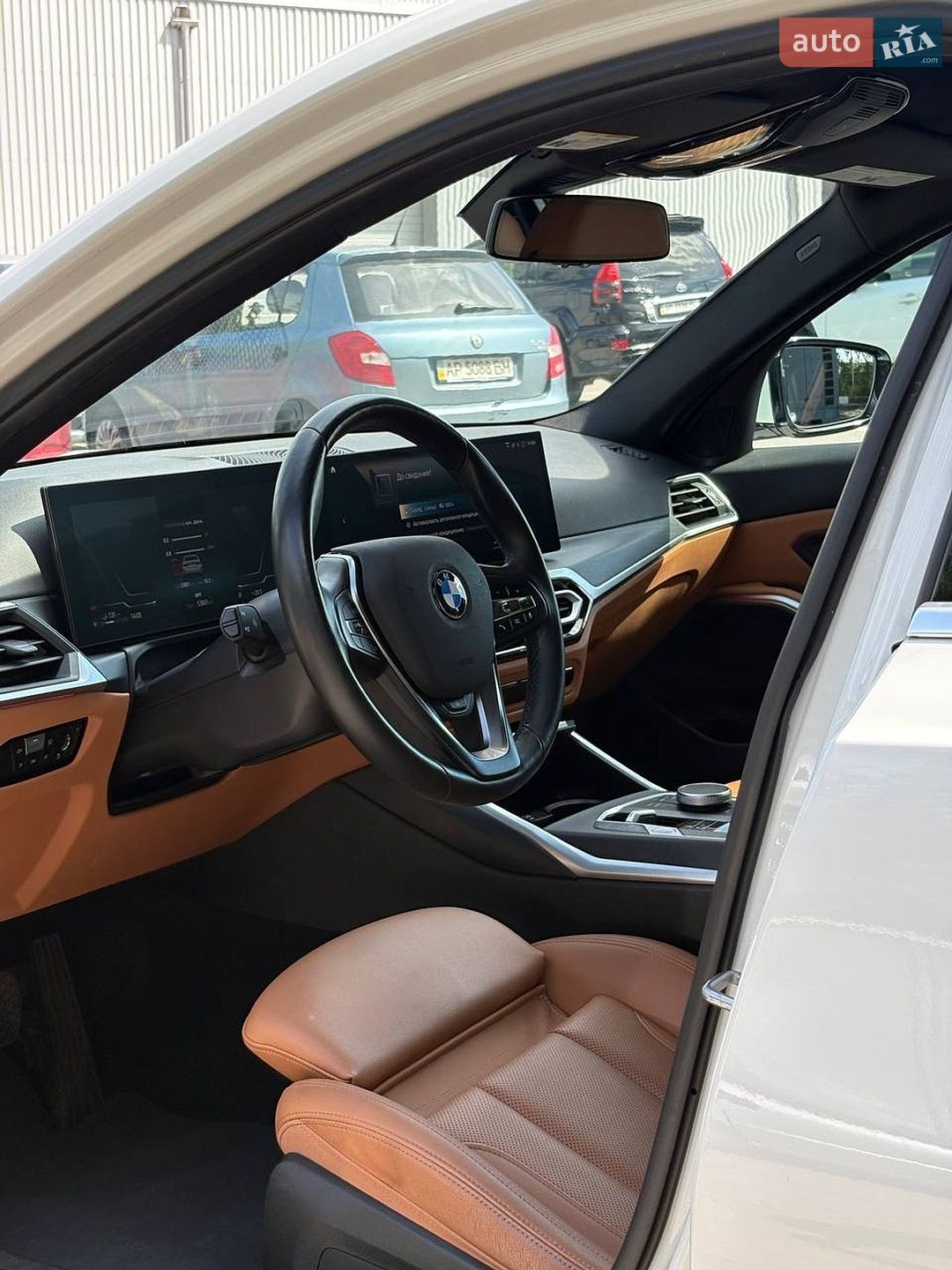 BMW 3 Series 2023 VIN 3MW39FF03R8D97474 фото оголошення 13 з 20
