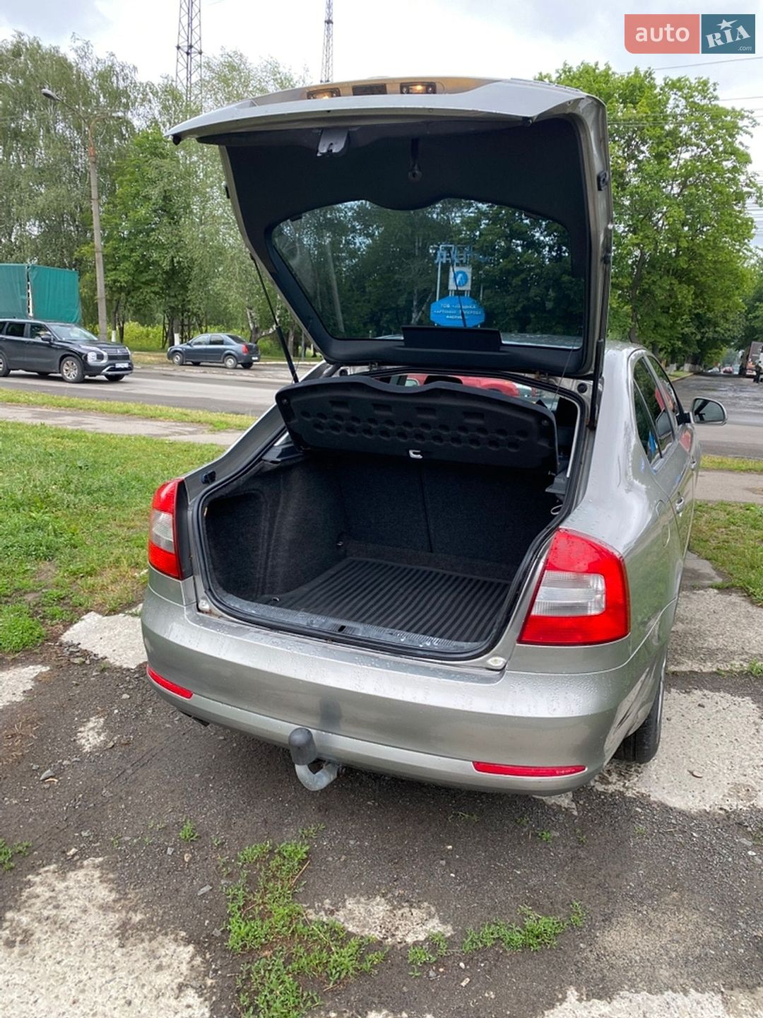 Skoda Octavia 2009 VIN TMBCJ61Z092037089 фото оголошення 9 з 18