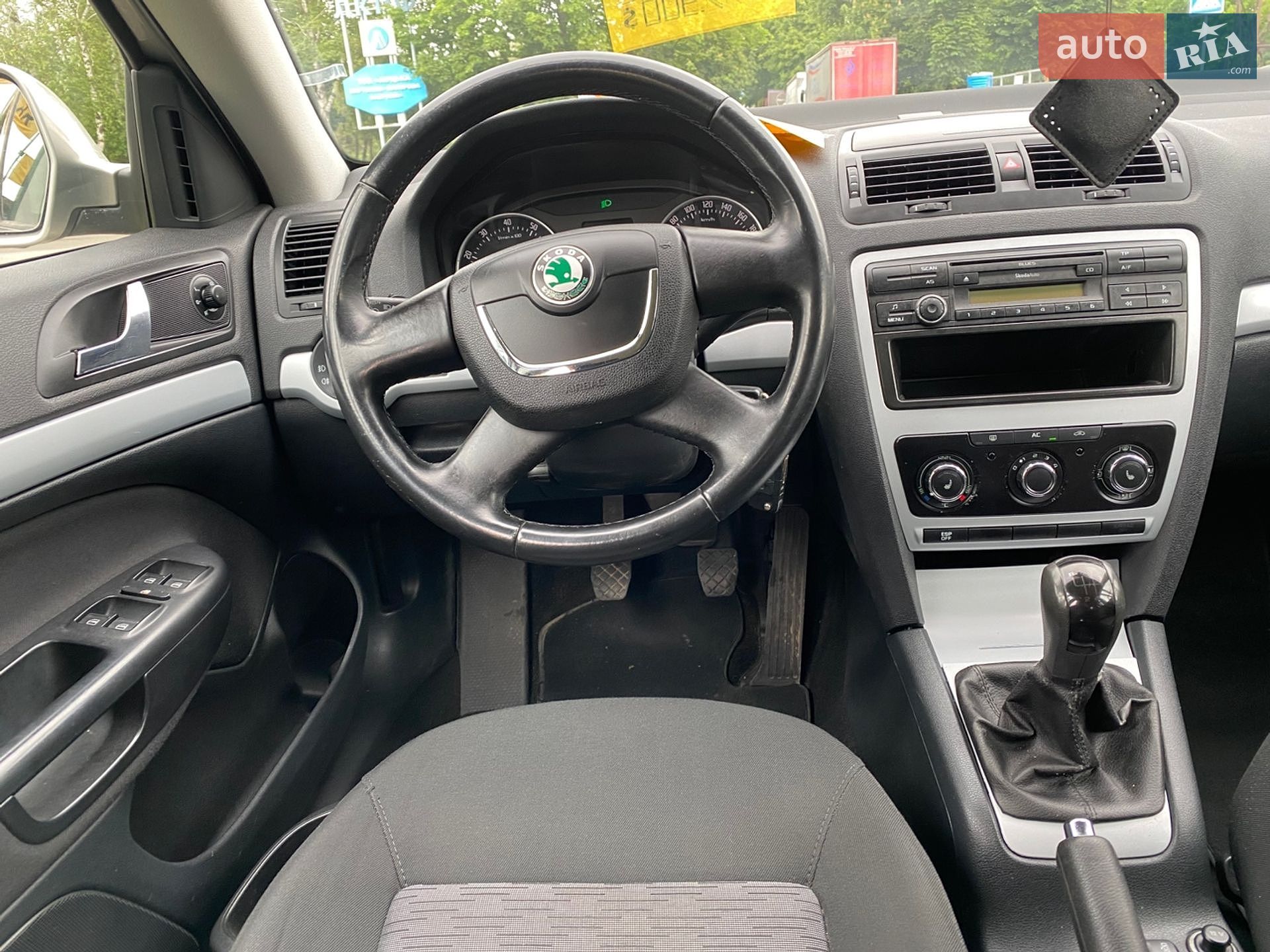 Skoda Octavia 2009 VIN TMBCJ61Z092037089 фото оголошення 11 з 18