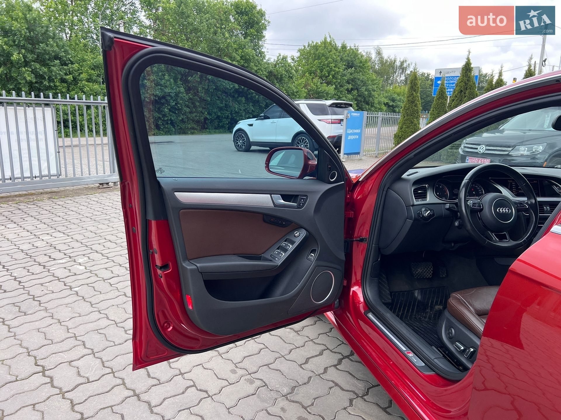 Audi A4 2014 VIN WAUFFAFL3EN040449 фото оголошення 12 з 56