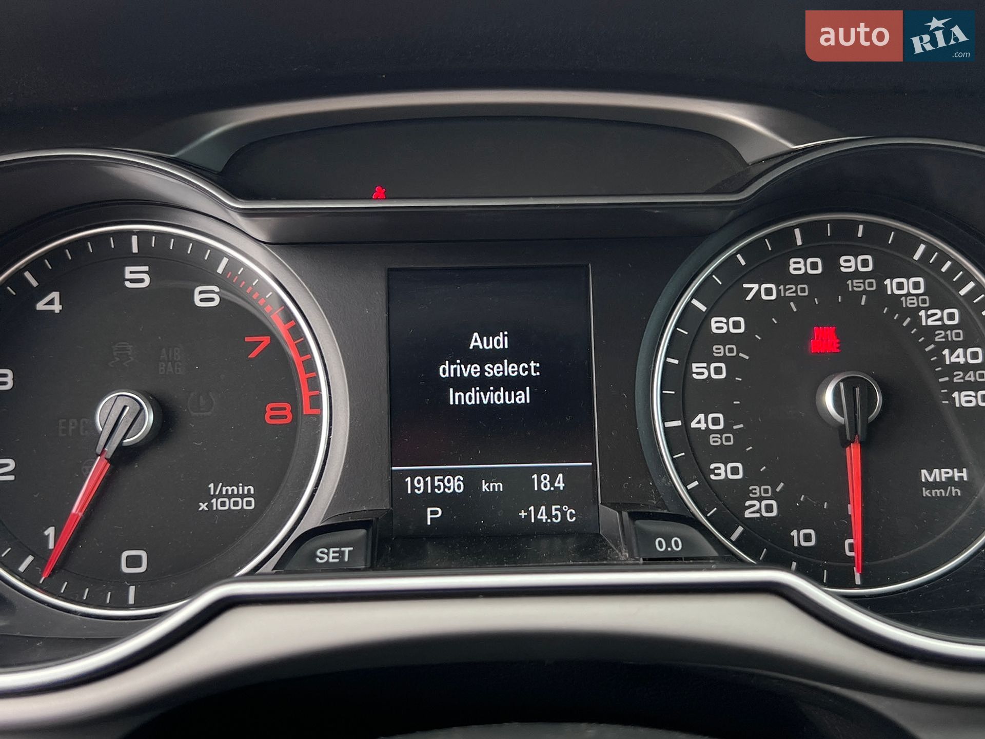 Audi A4 2014 VIN WAUFFAFL3EN040449 фото оголошення 27 з 56