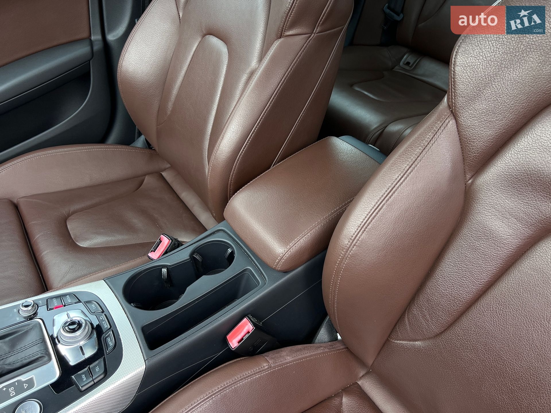 Audi A4 2014 VIN WAUFFAFL3EN040449 фото оголошення 31 з 56